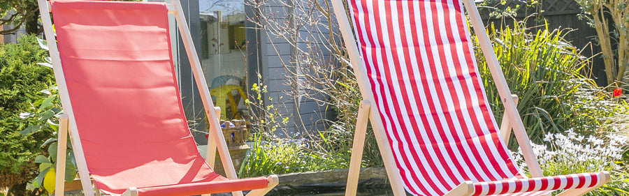Why Choose a Traditional Deck Chair for your Garden?