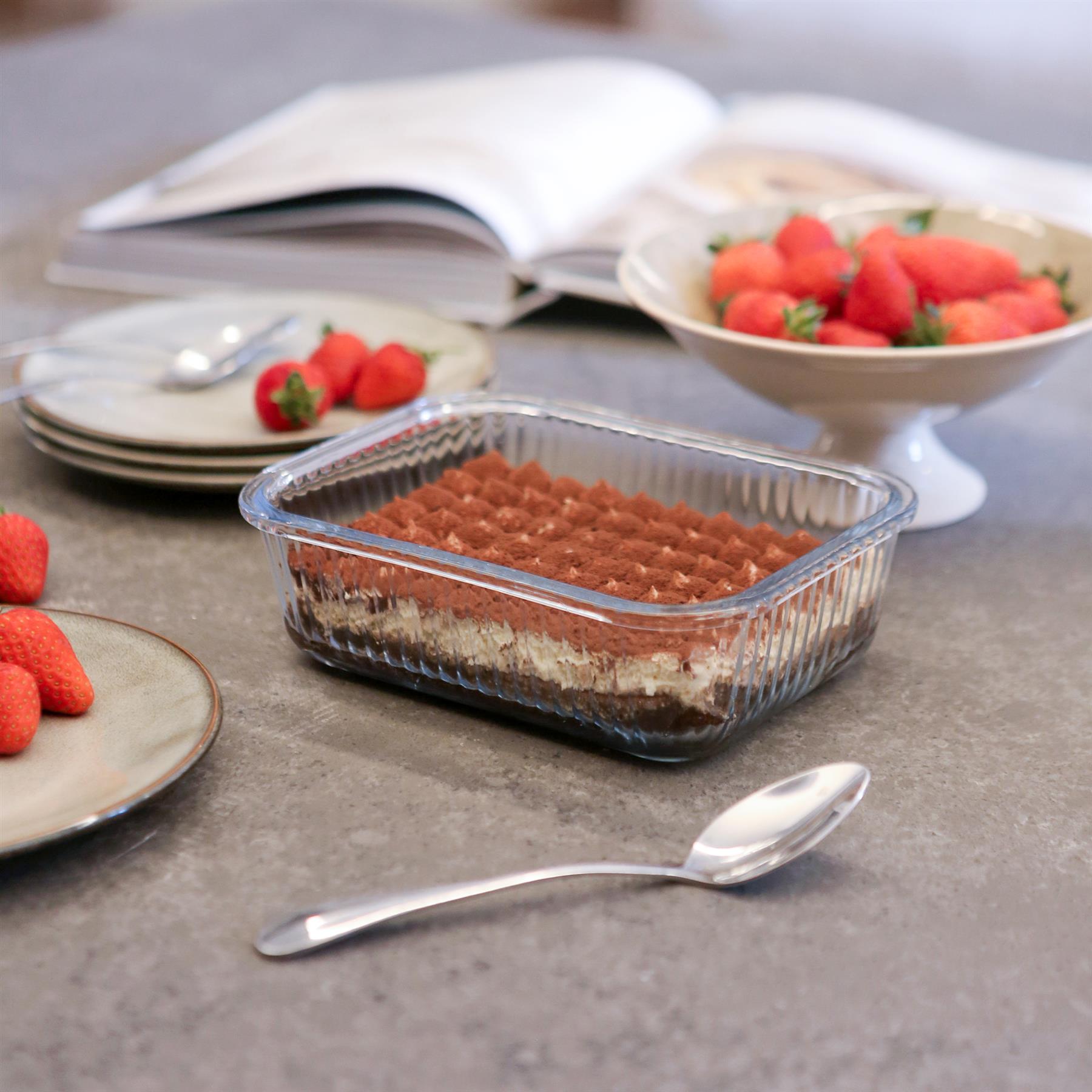 Optical Rectangular Glass Cake Dish - 22cm x 16.5cm