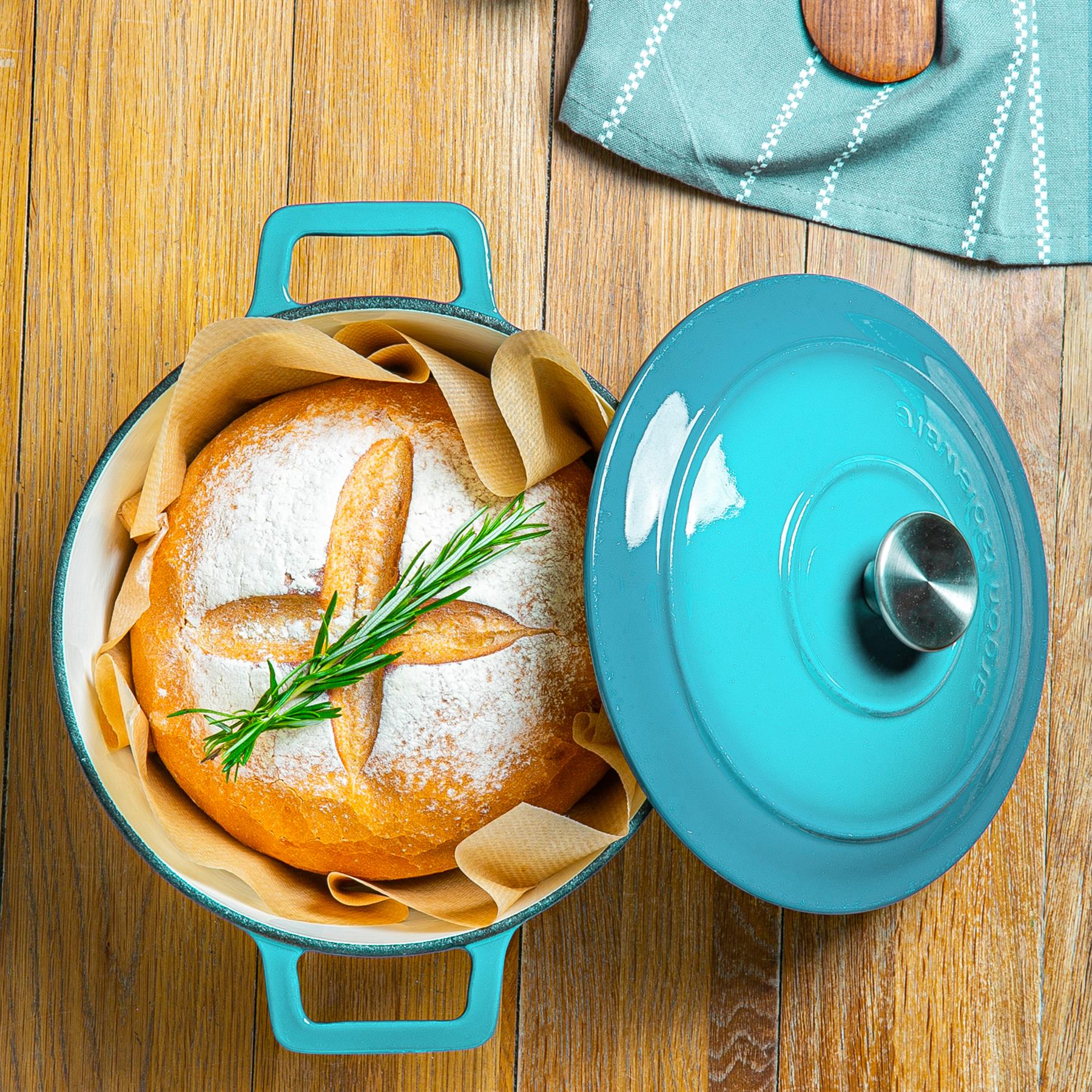 4.5L Teal Ombre Cast Iron Casserole Dish