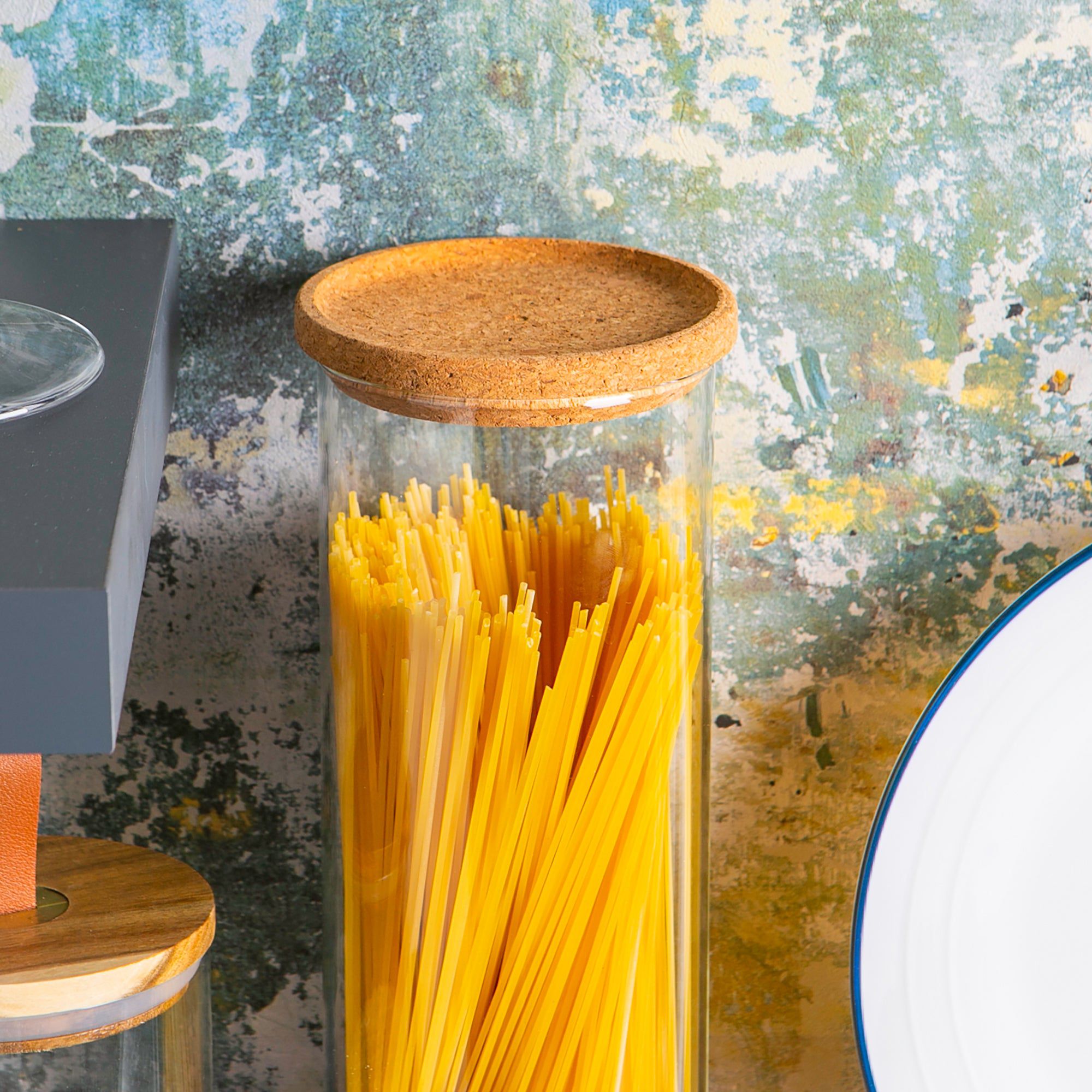 2L Scandi Storage Jar with Cork Lid