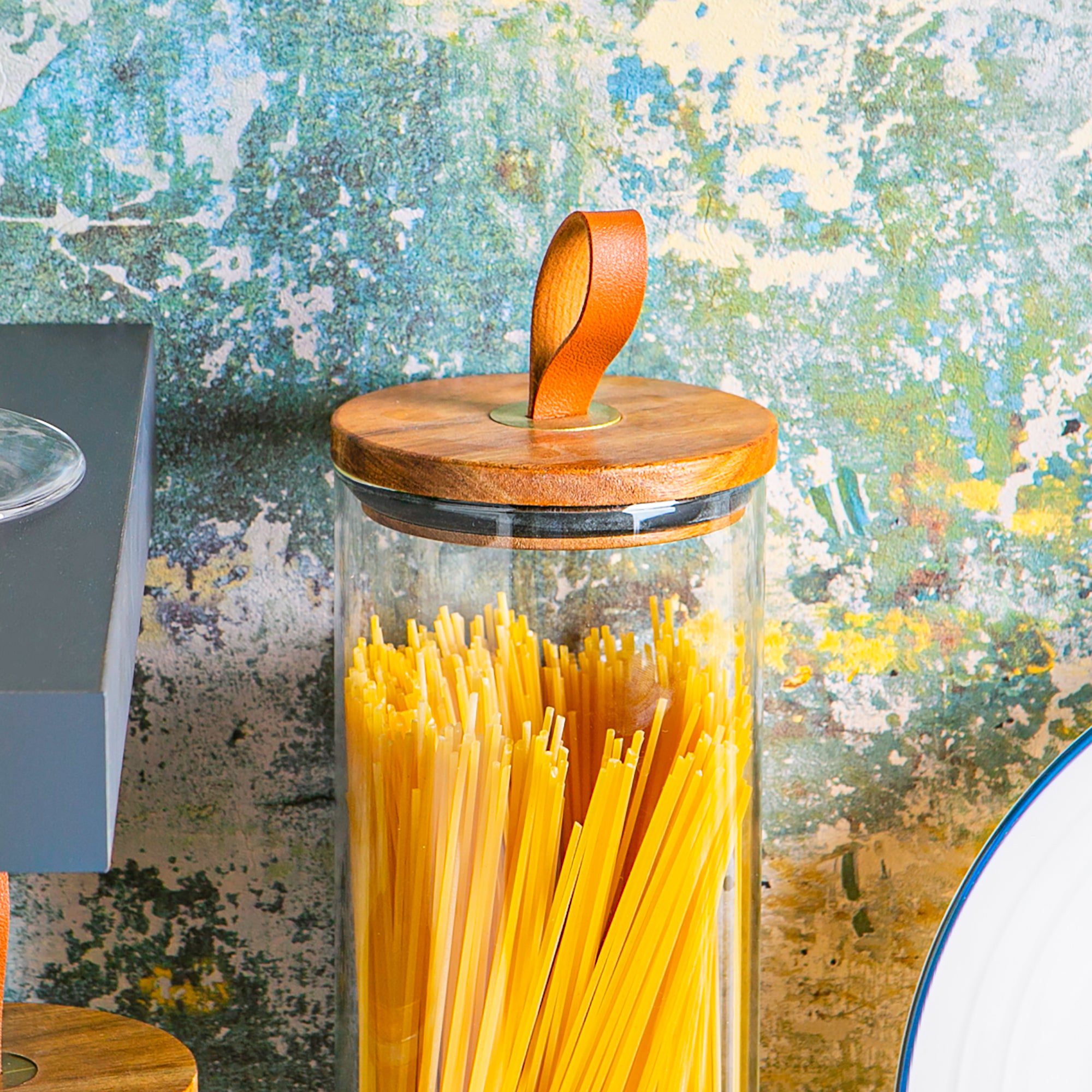 2L Scandi Storage Jar with Leather Loop Lid