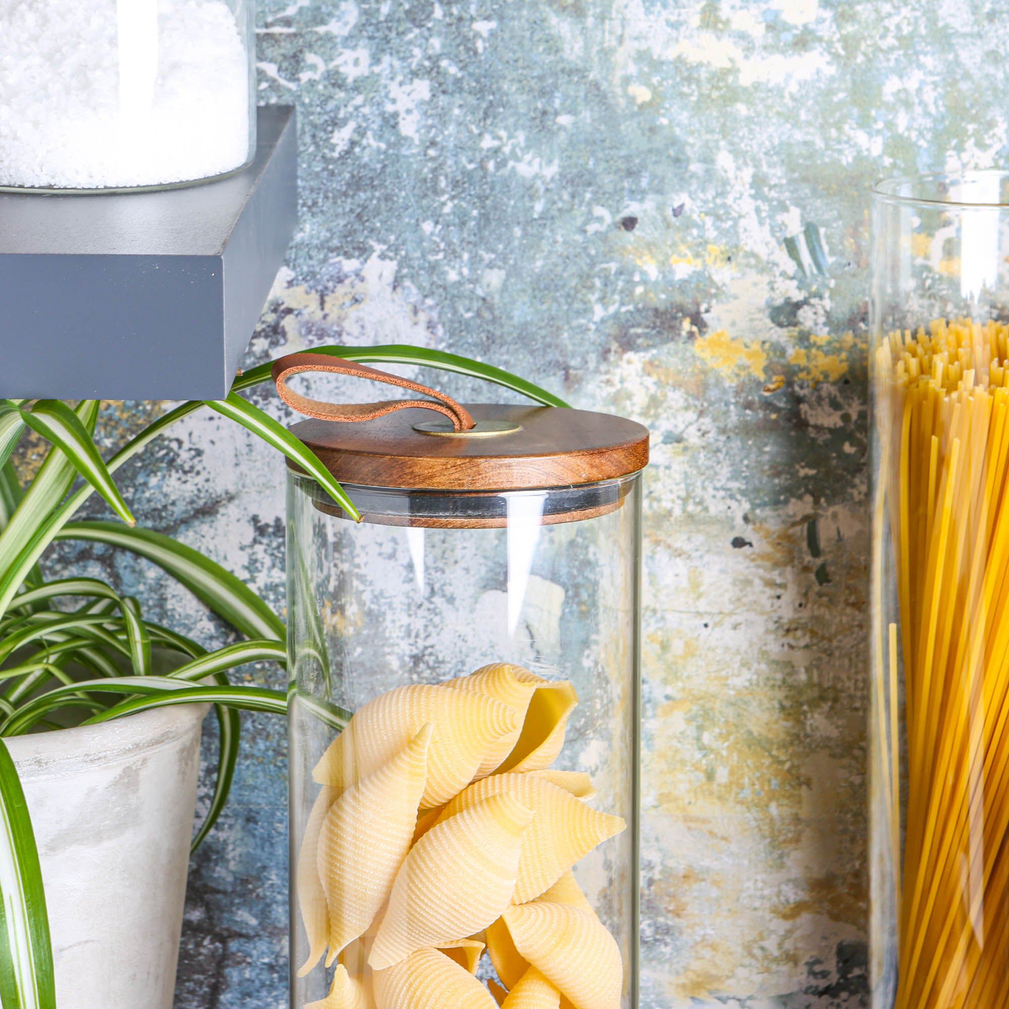 1.5L Scandi Storage Jar with Leather Loop Lid