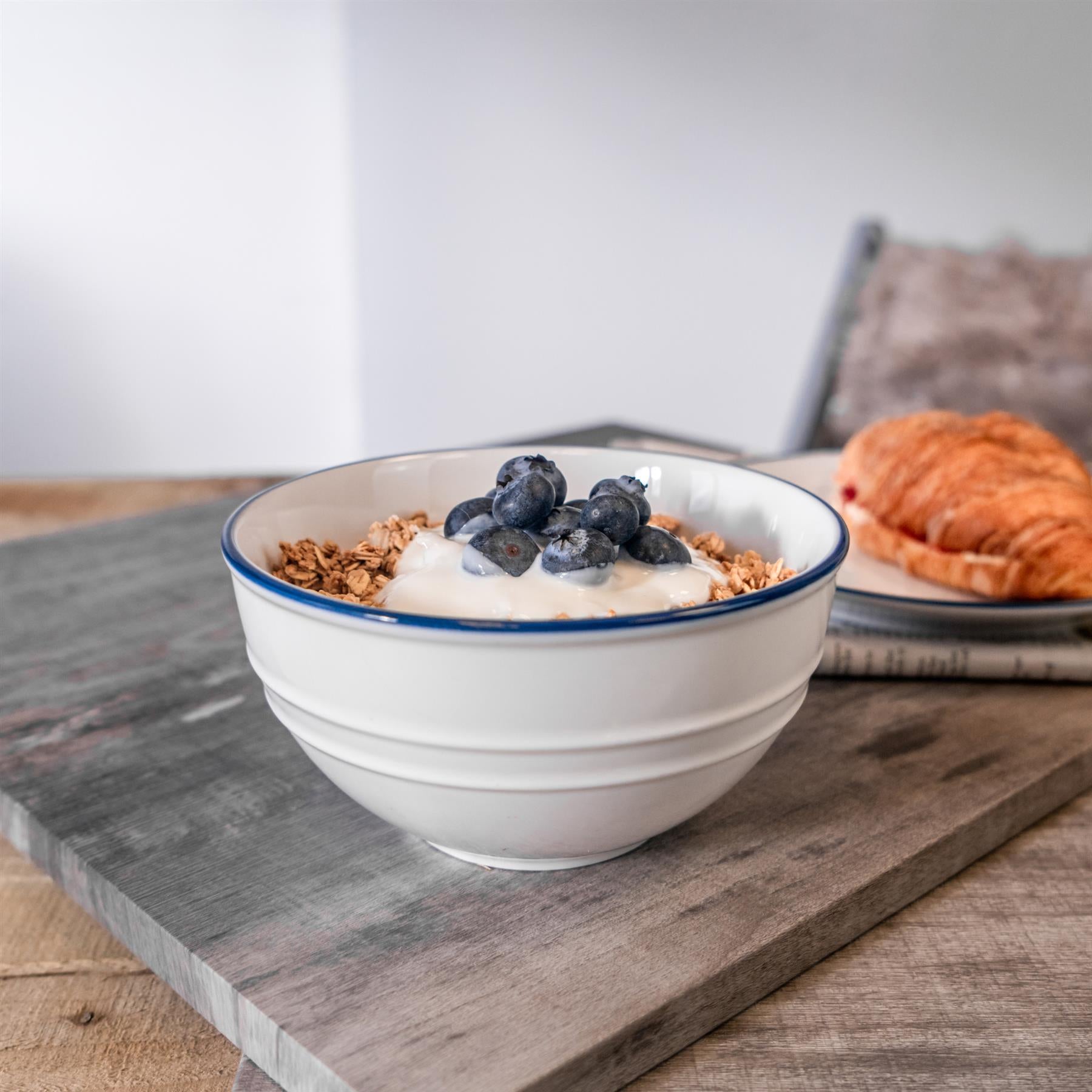 18pc Farmhouse Porcelain Dinner Set