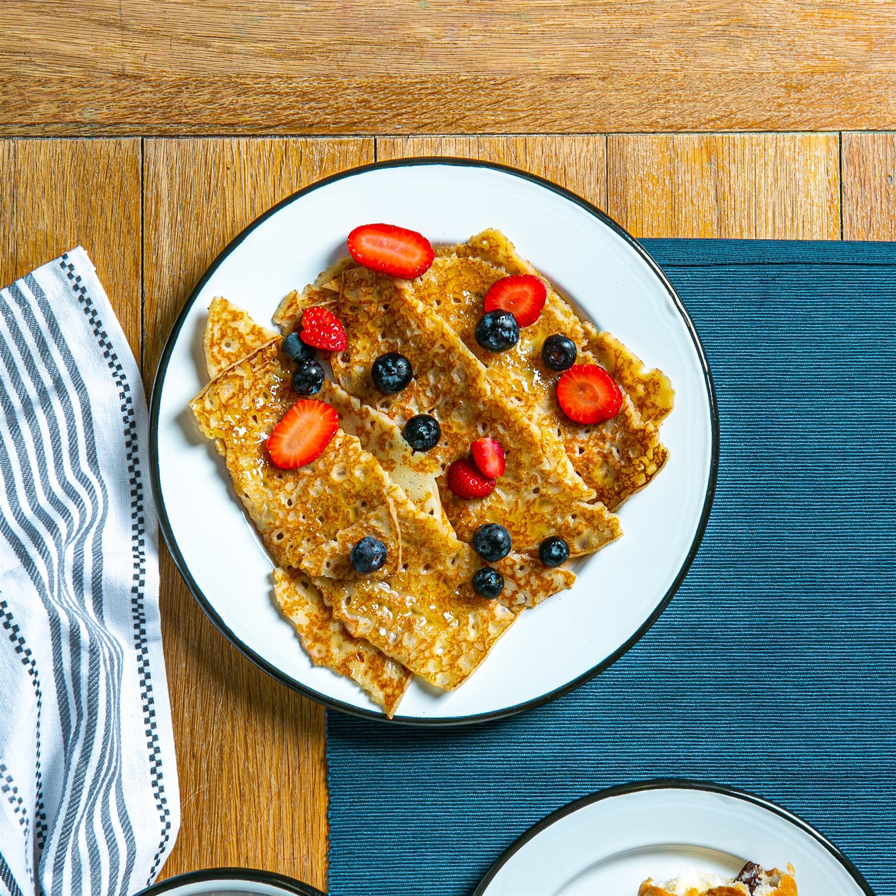 25.5cm Black/Grey White Enamel Dinner Plates - Pack of Four