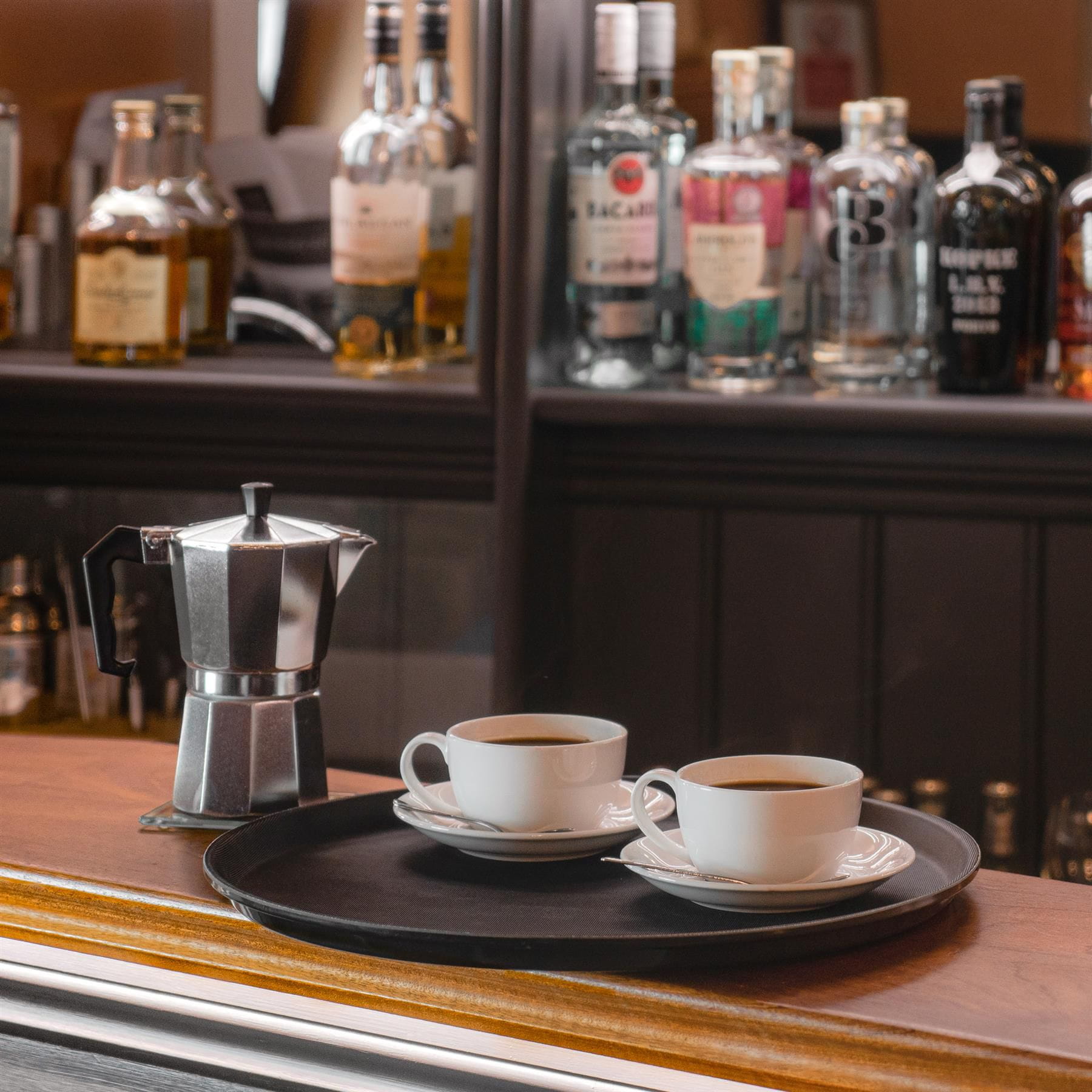 Black 68.5cm x 56cm Oval Non-Slip Serving Tray