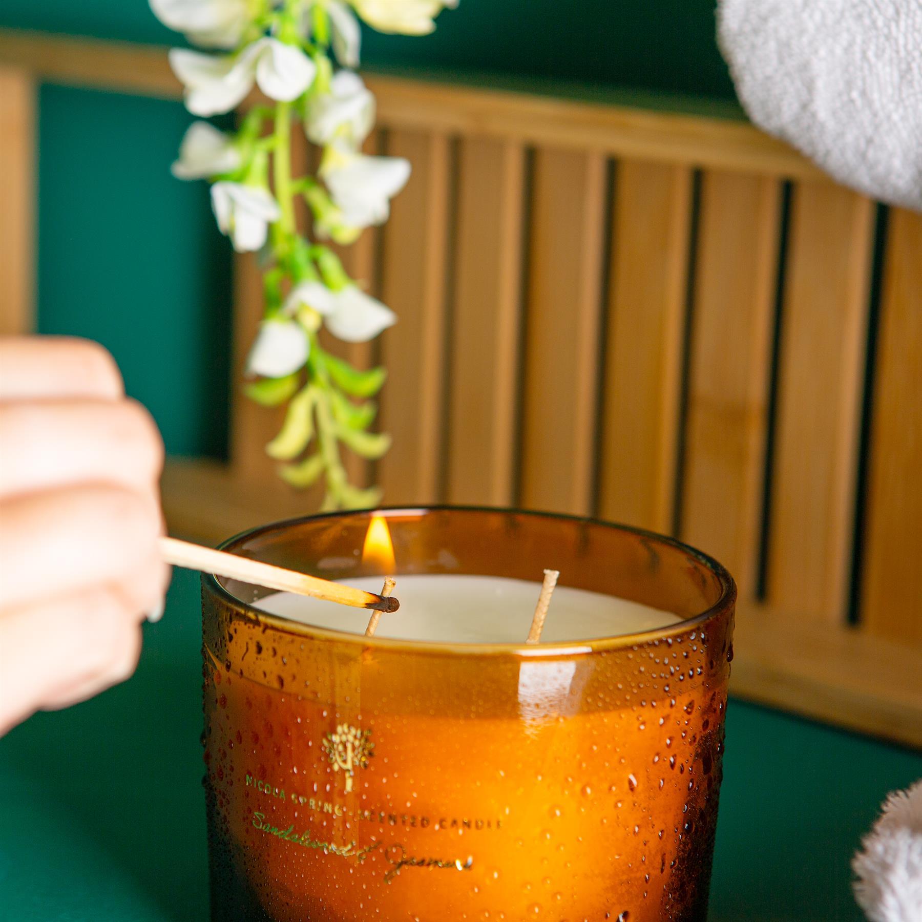 350g Double Wick Sandalwood & Jasmine Soy Wax Scented Candle