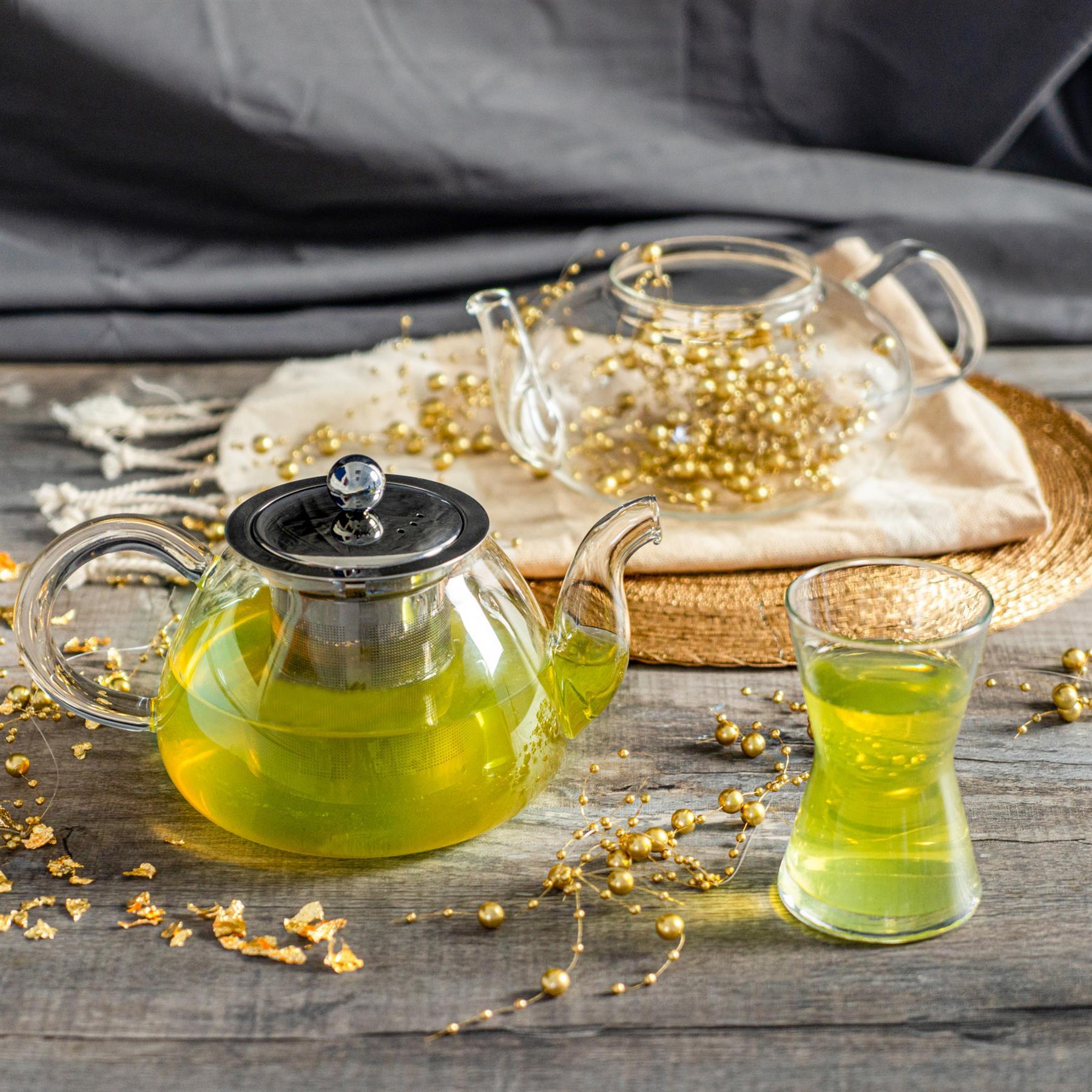 glass teapot with infuser