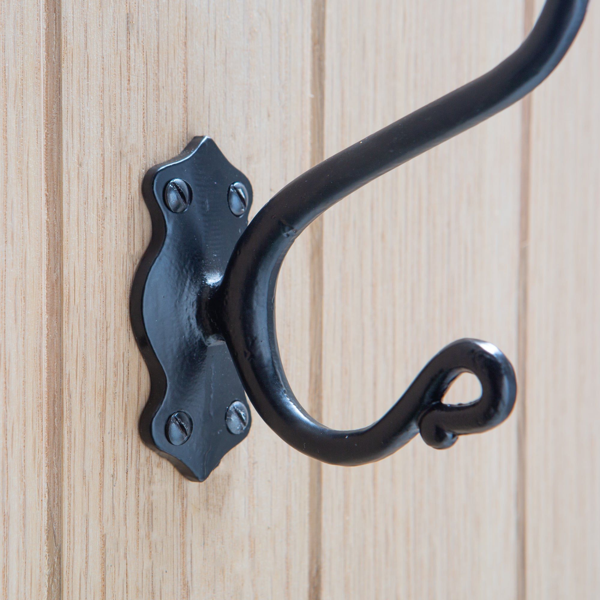 40mm x 140mm Black Curly Hat & Coat Hook