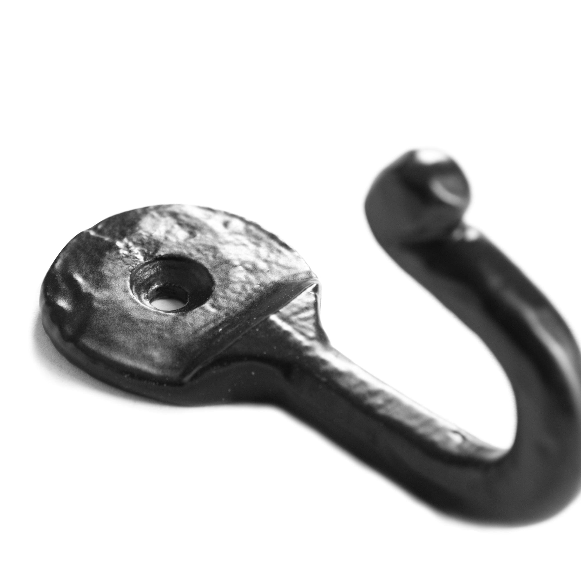 30mm x 65mm Black Hammered Round Plate Single Hook