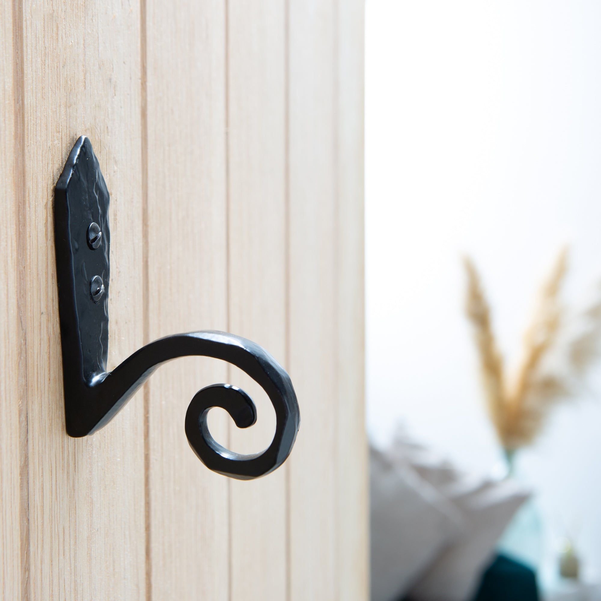 30mm x 95mm Black Hammered Scroll Hook