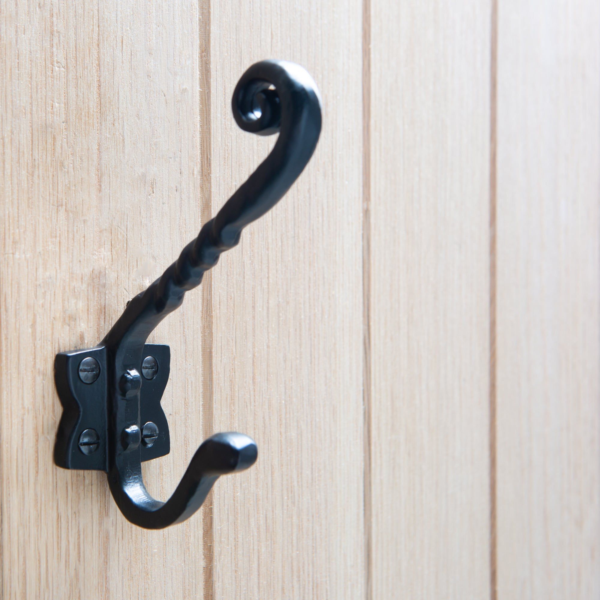 40mm x 125mm Black Twisted Scroll Hat & Coat Hook