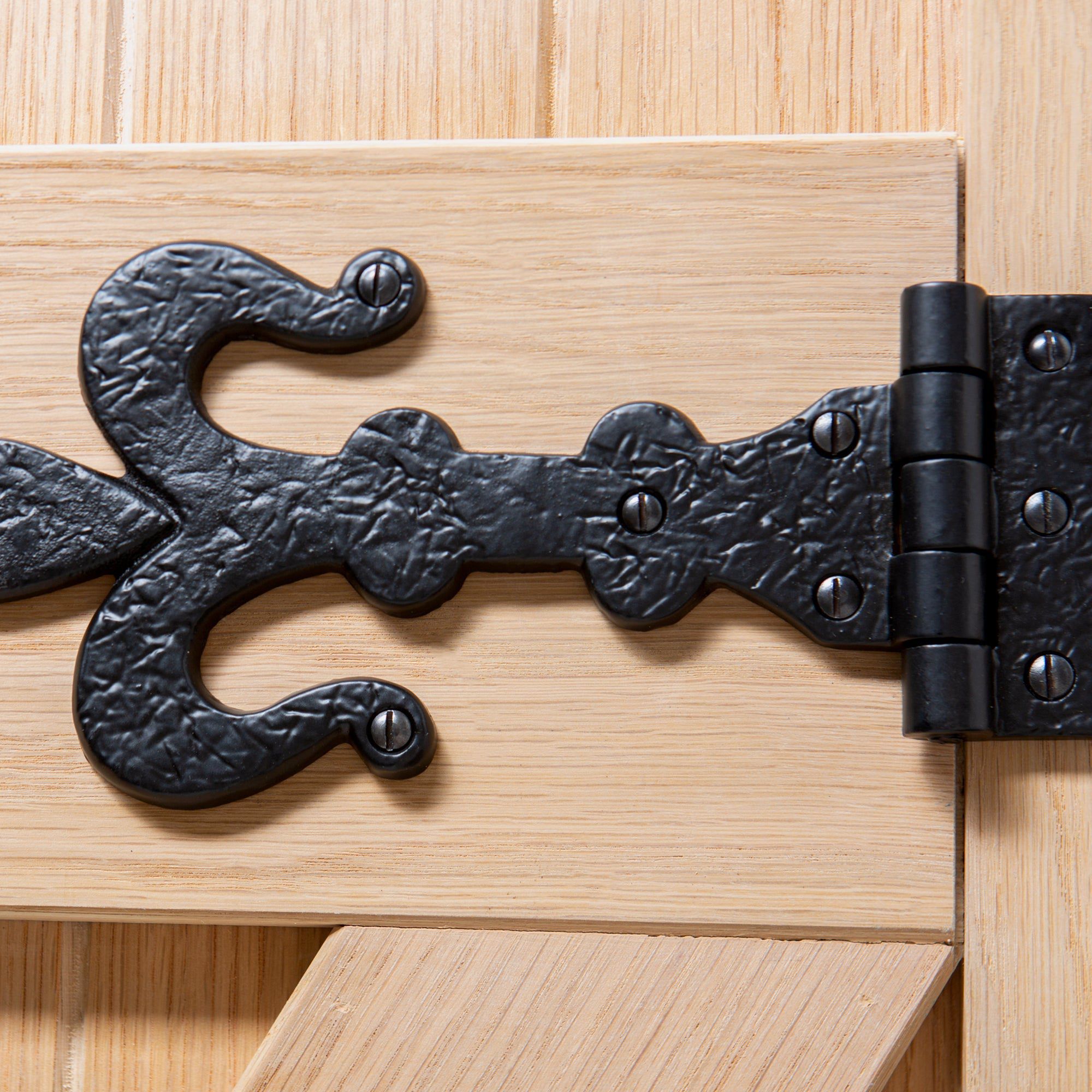 235mm Black Fleur De Lis T-Hinge