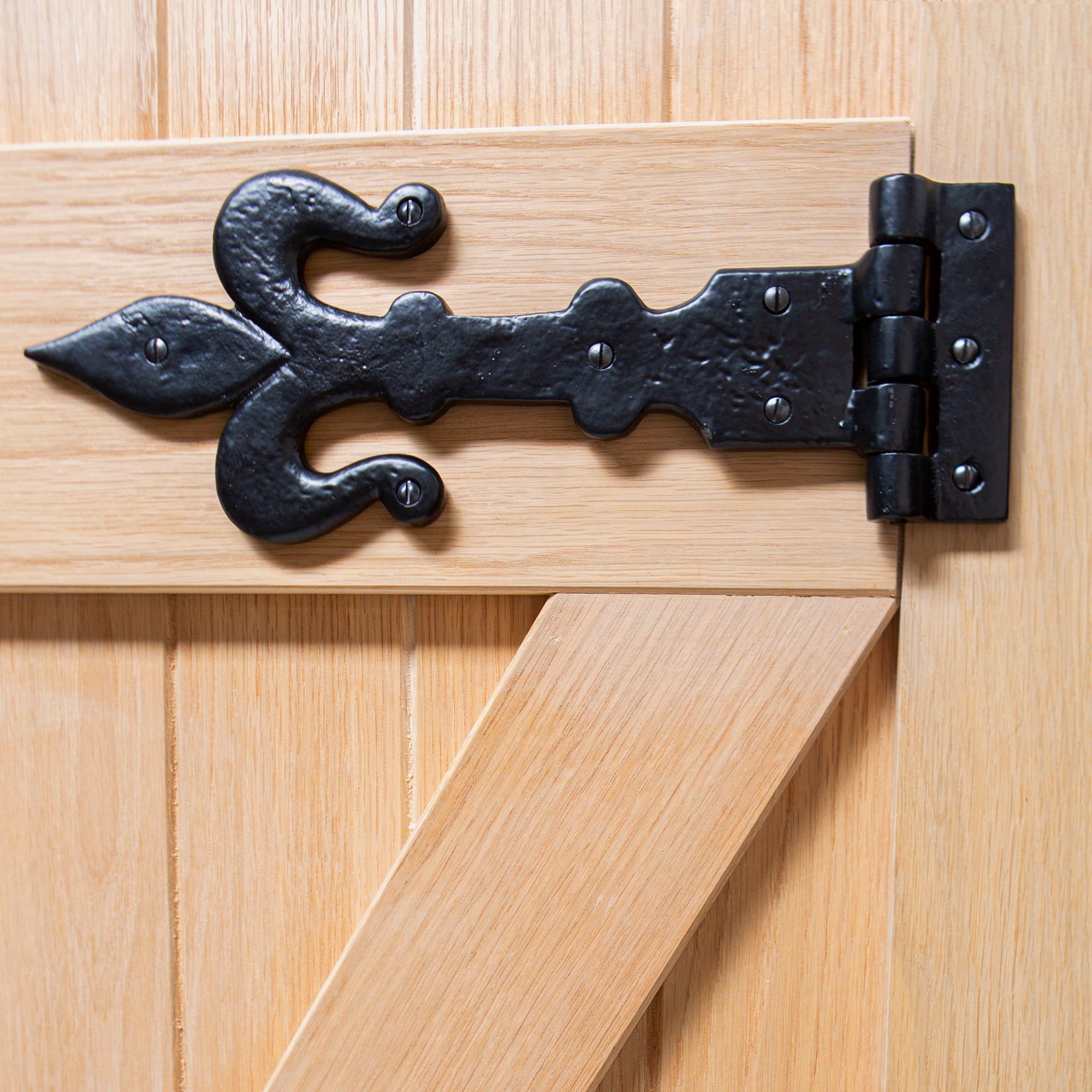 310mm Black Fleur De Lis T-Hinge