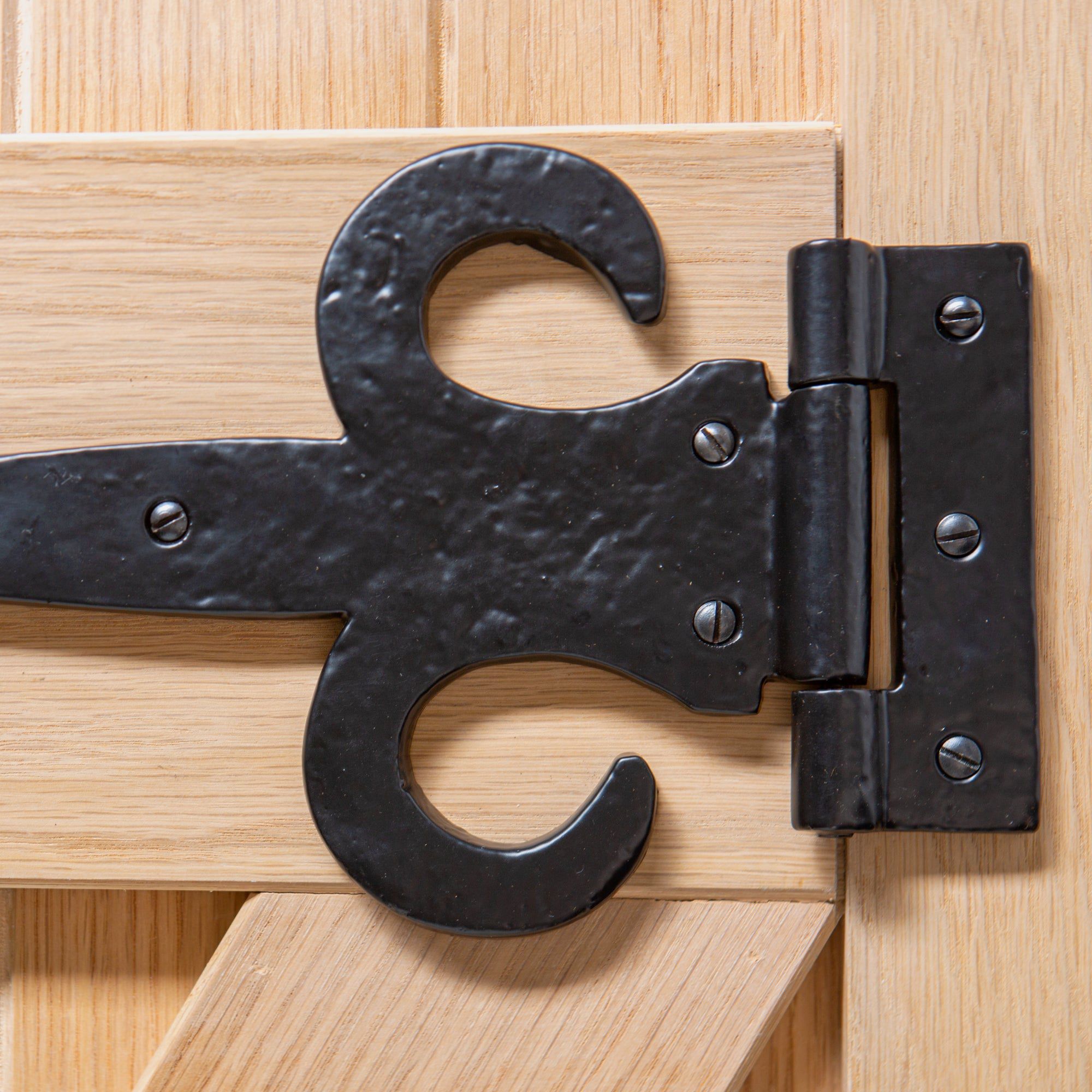 300mm Black Arrowhead T-Hinge