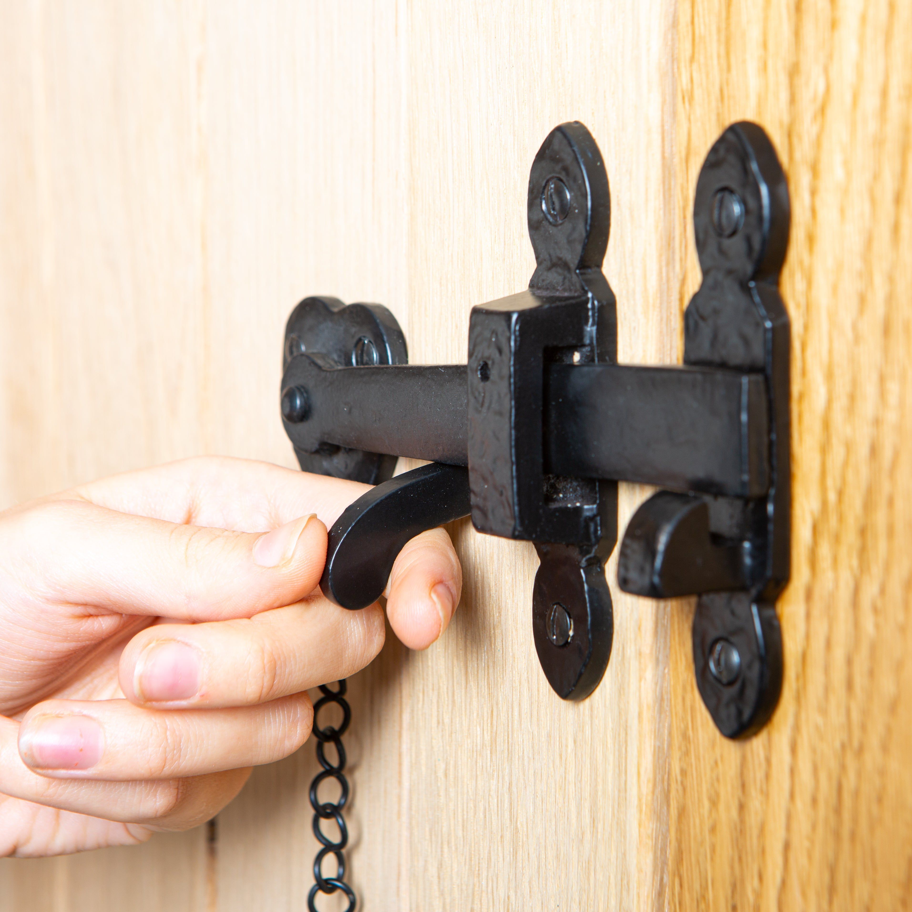 155mm Black Arrowhead Suffolk Latch