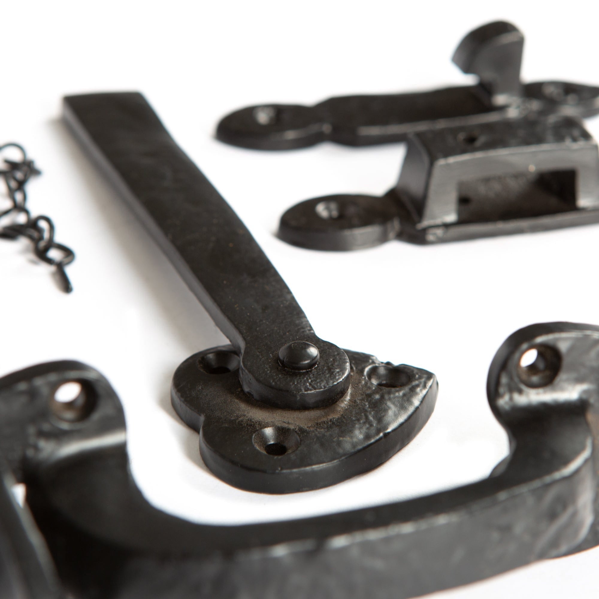 155mm Black Arrowhead Suffolk Latch