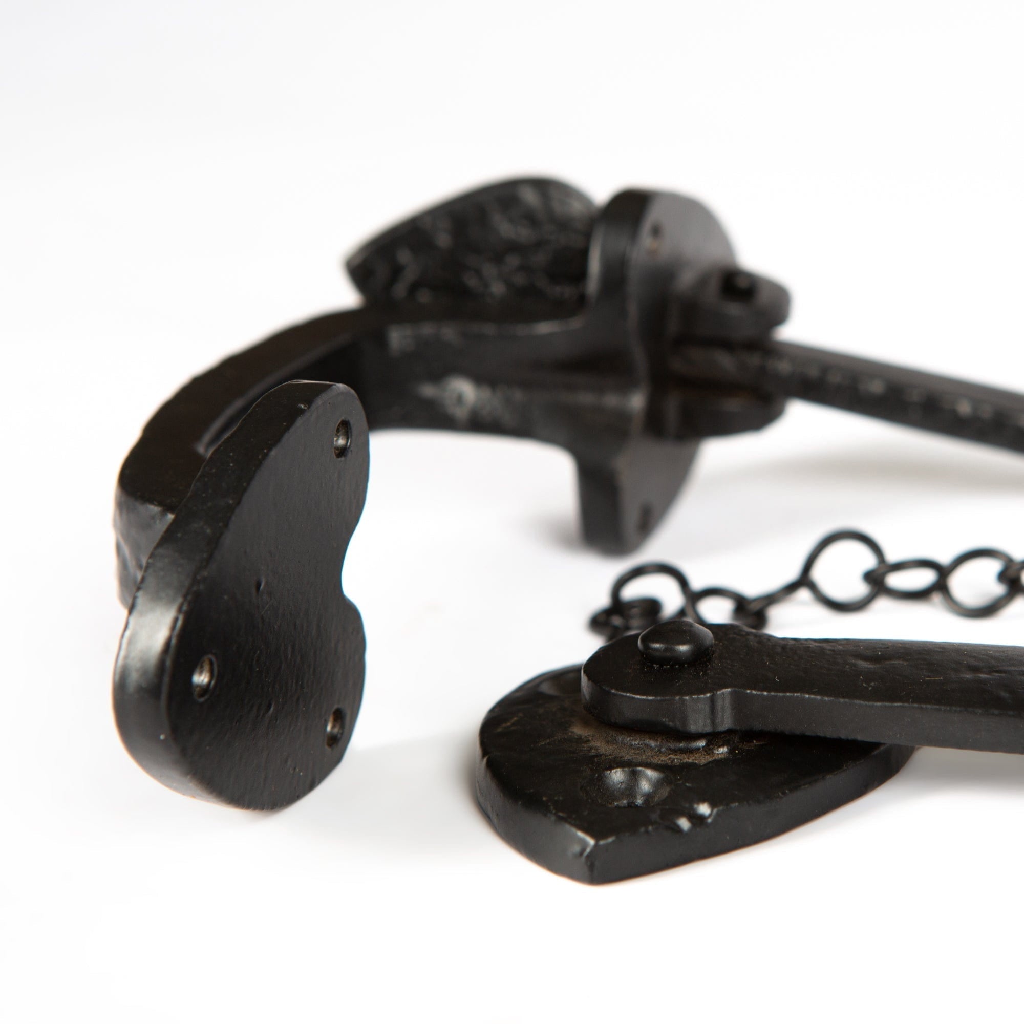 195mm Black Arrowhead Suffolk Latch