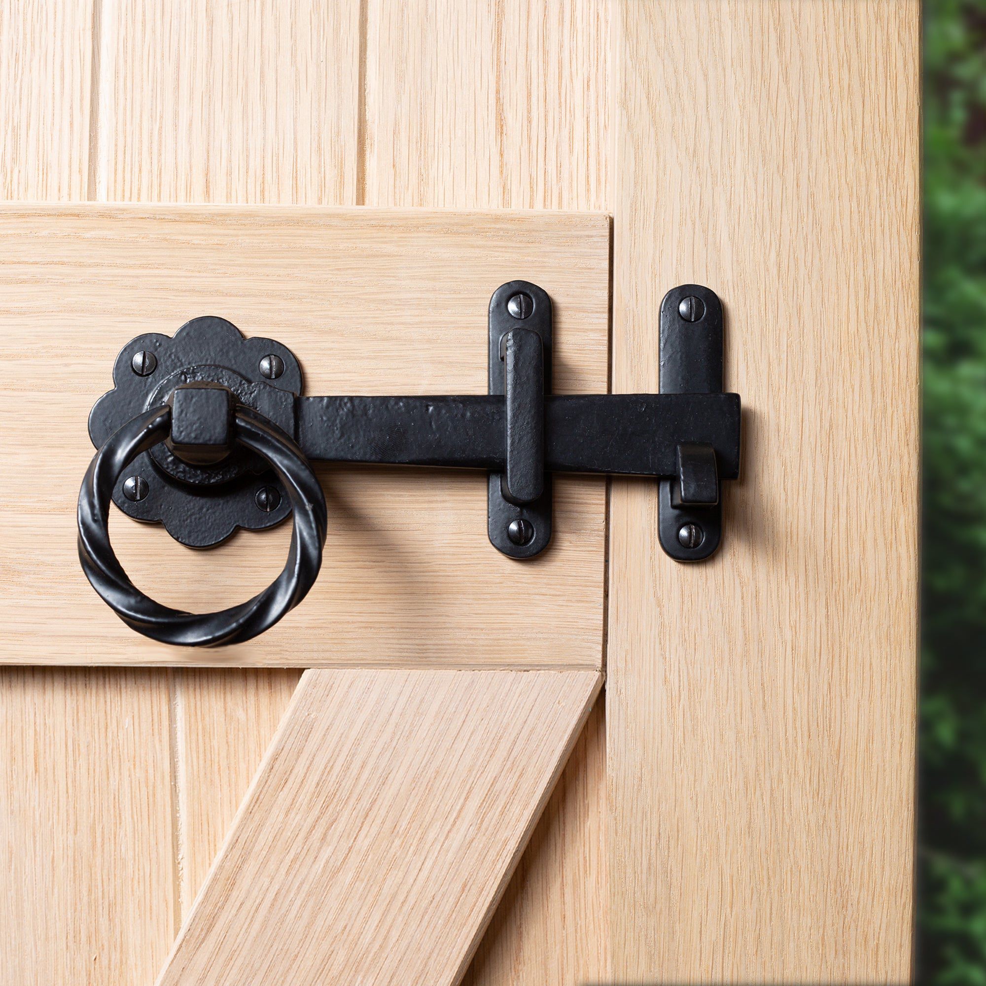 195mm Black Rose Ring Gate Latch