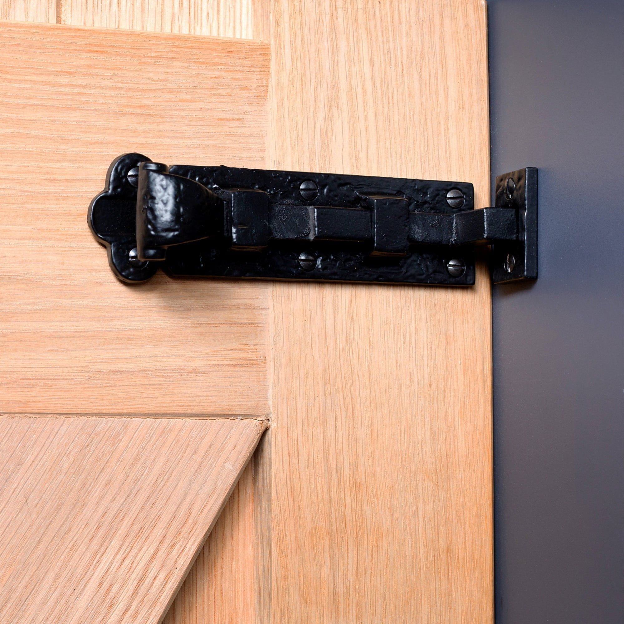 155mm Black Cranked Antique Fish Tail Bolt