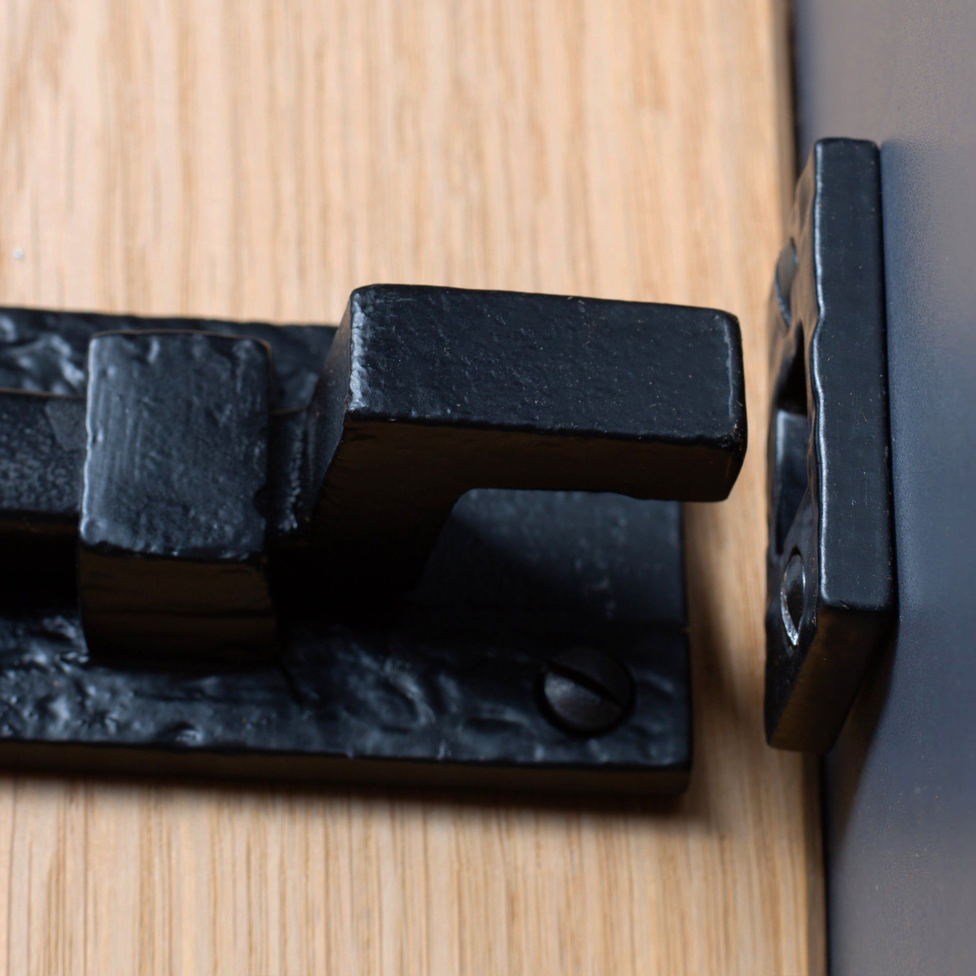 155mm Black Cranked Antique Fish Tail Bolt