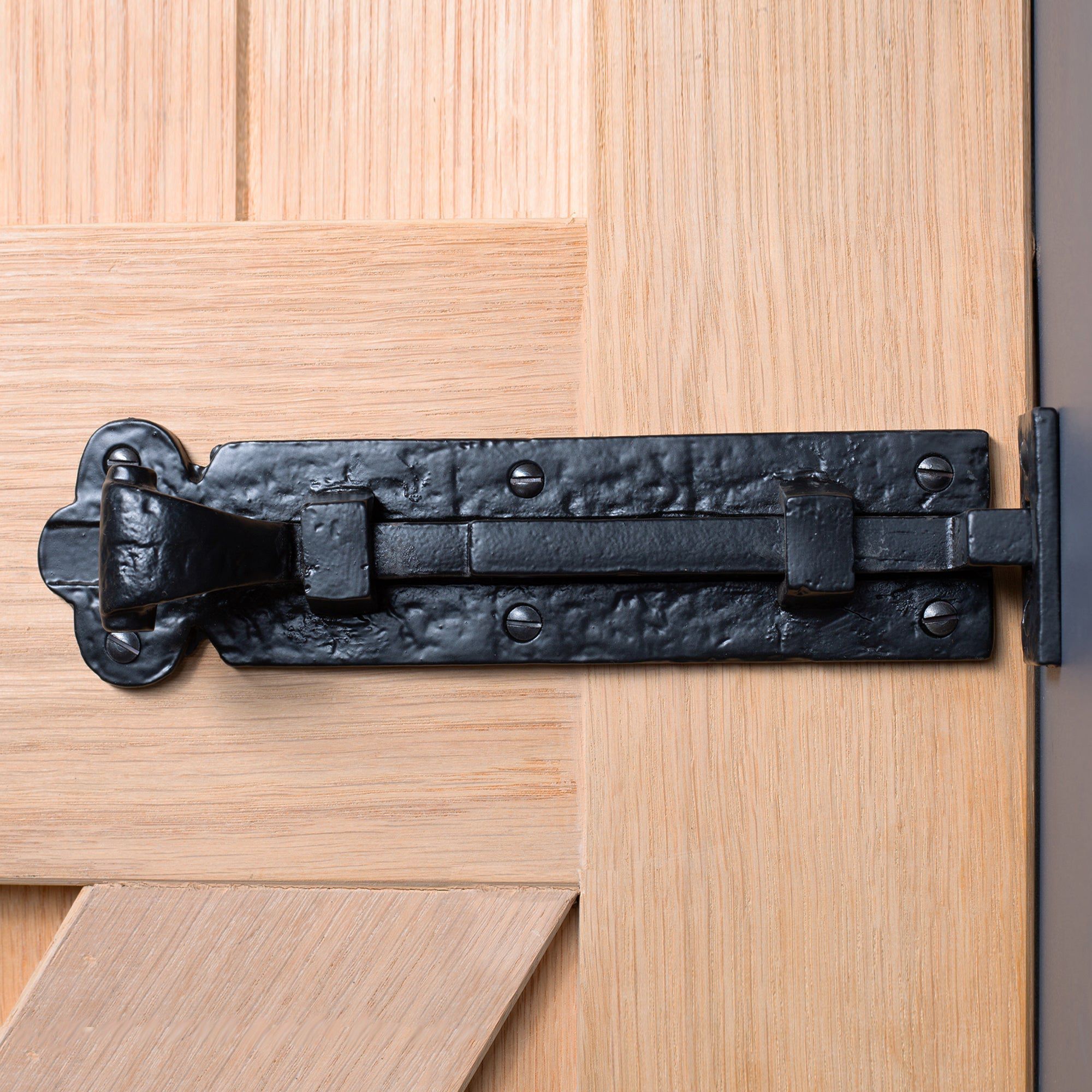 200mm Black Cranked Antique Fish Tail Bolt