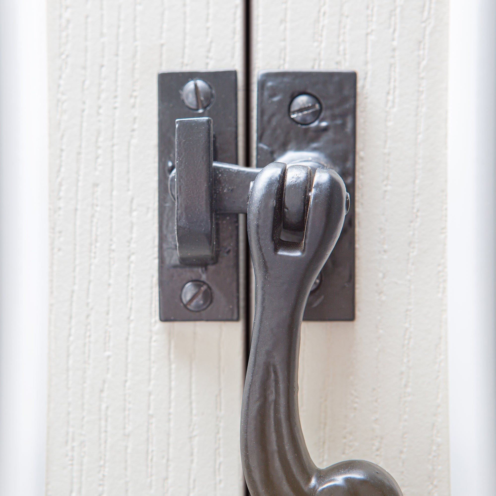 45mm x 100mm Black Rustic Right Handed Window Fastener