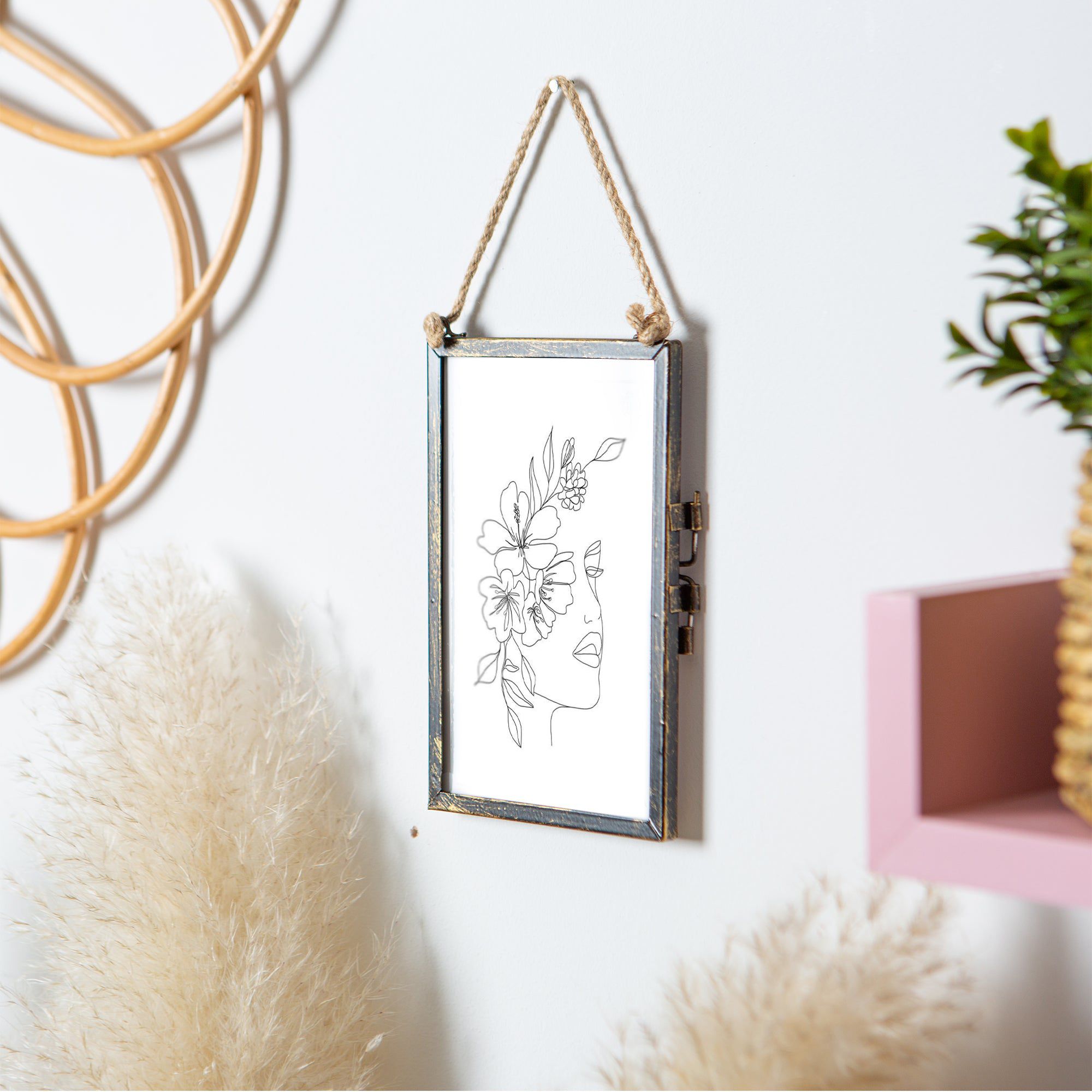 4" x 6" Black Hanging Metal Photo Frame