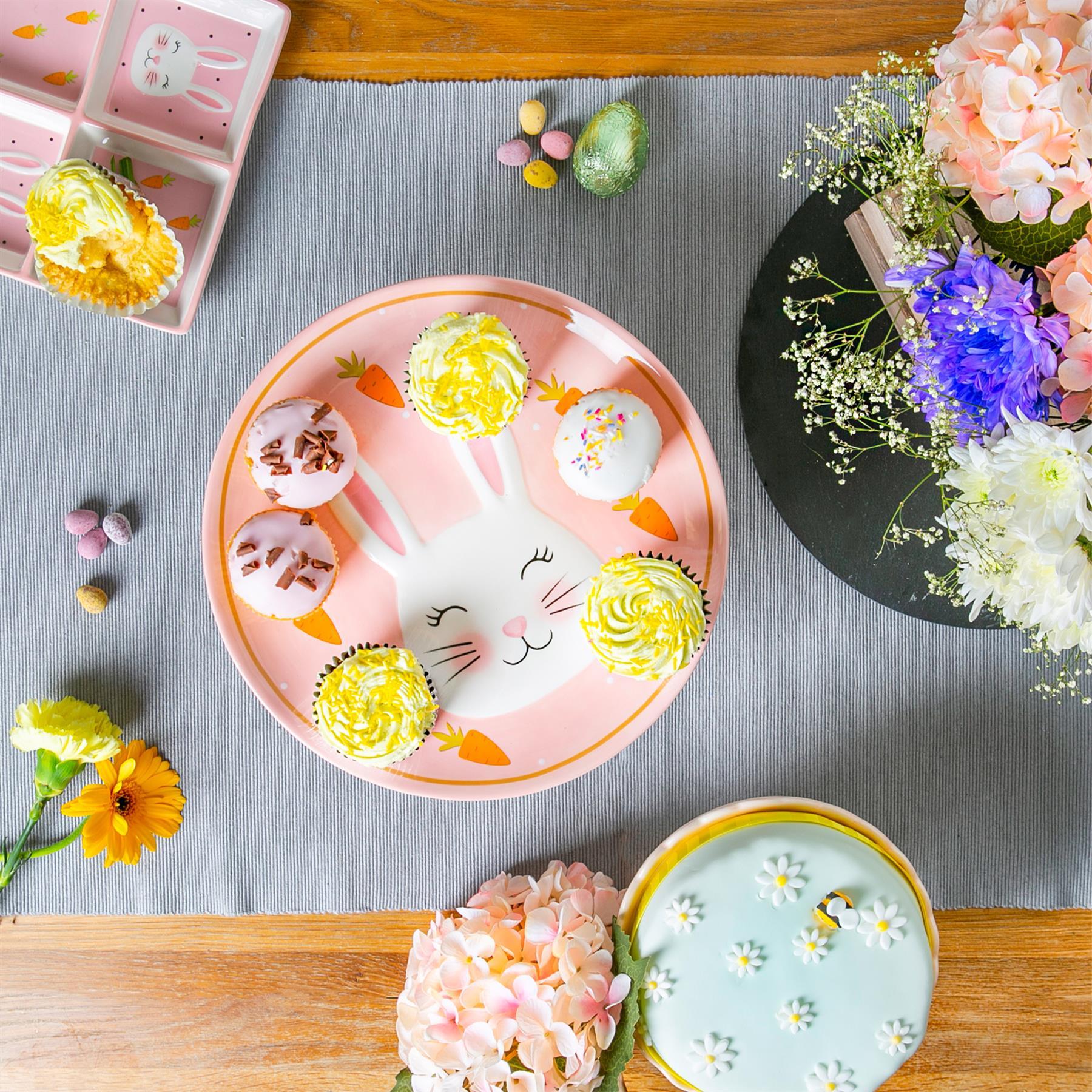 27cm Pink Bunny Dolomite Cake Stand