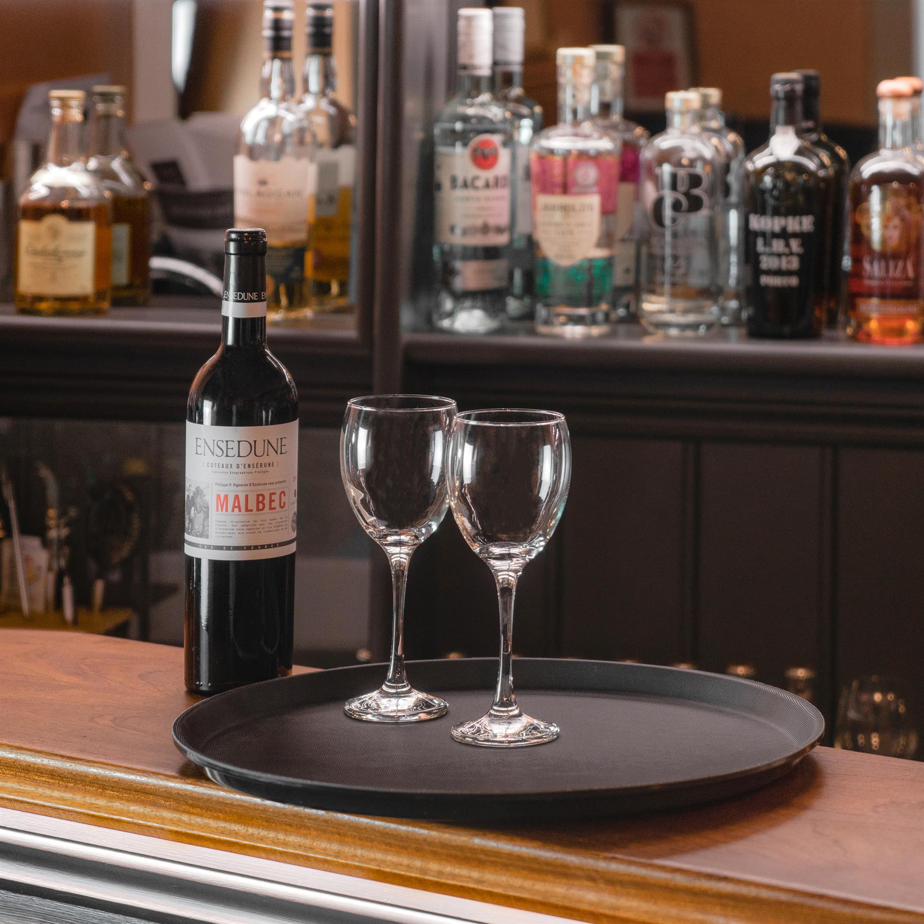 40.5cm Black Round Plastic Non-Slip Serving Tray