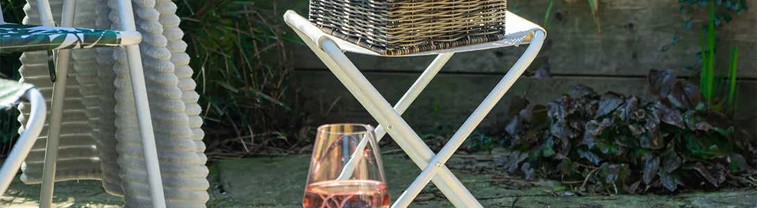 Folding Stools at Rinkit.com