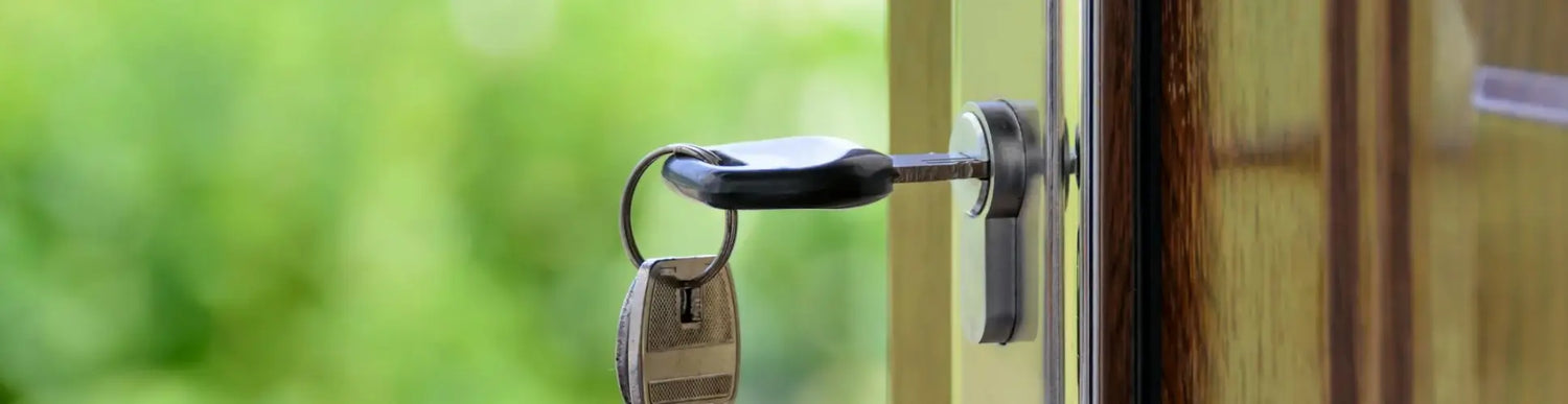 Door Locks &amp; Accessories at Rinkit.com