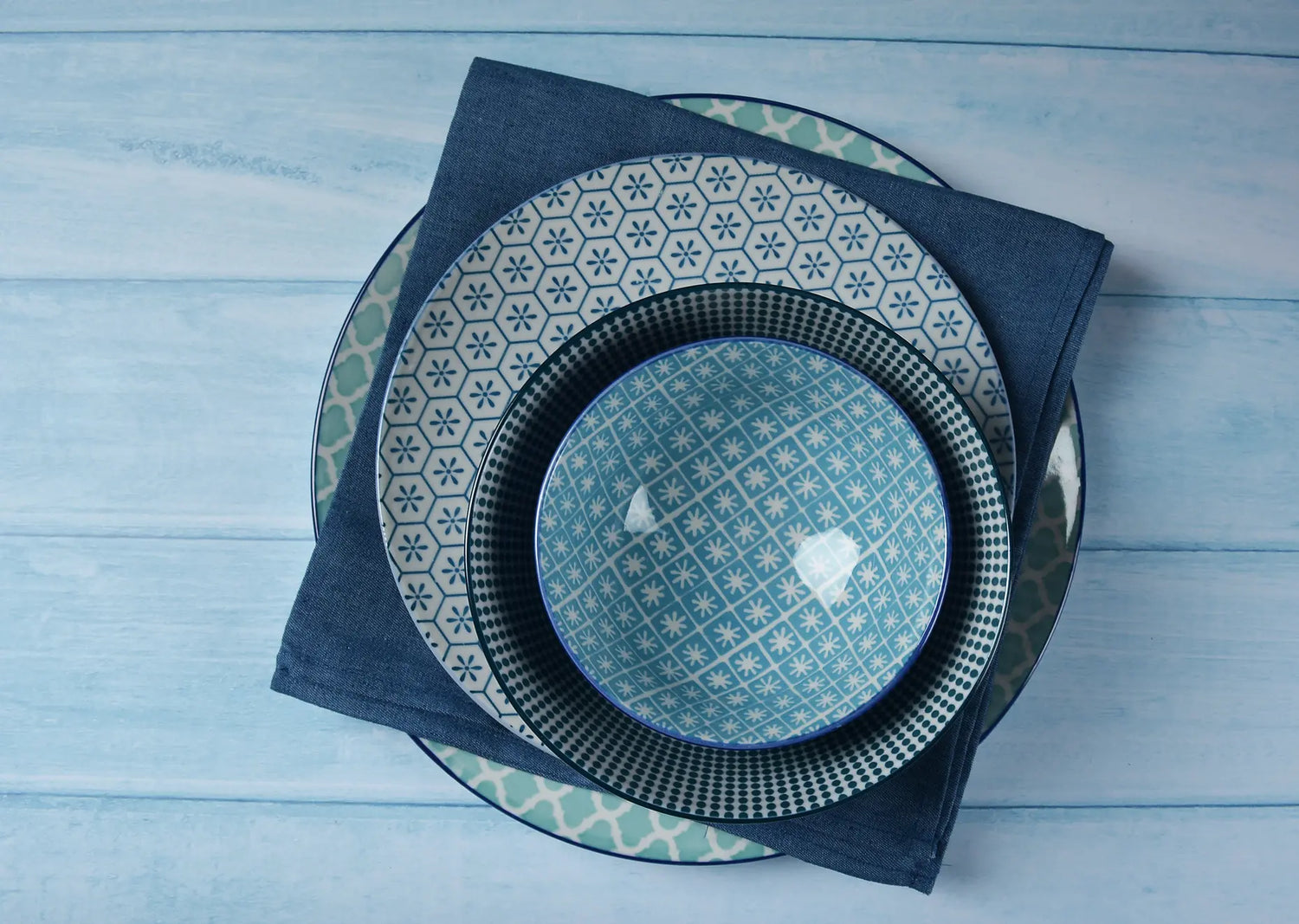 Patterned Dinner Sets at Rinkit.com