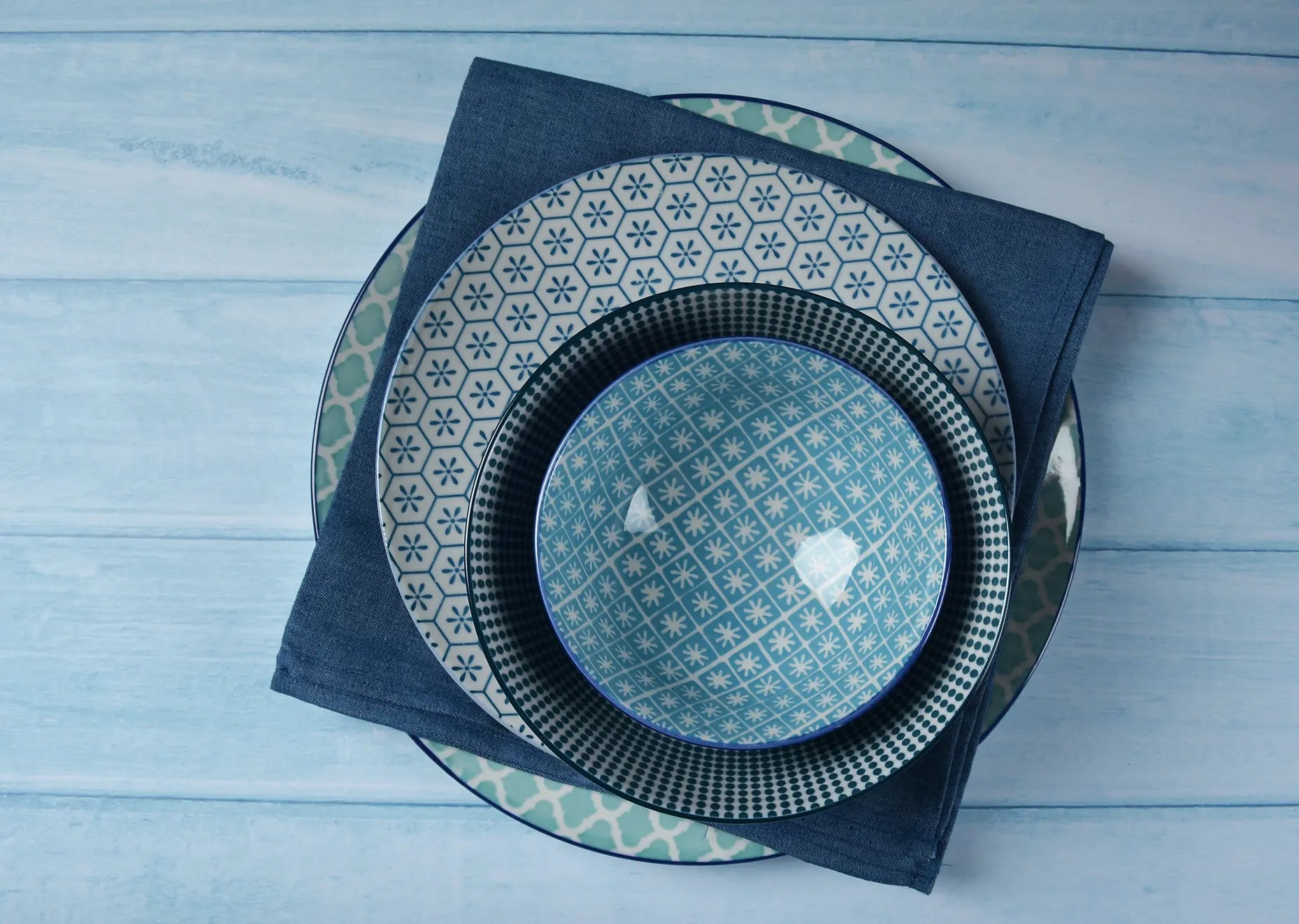 Patterned Dinner Sets at Rinkit.com