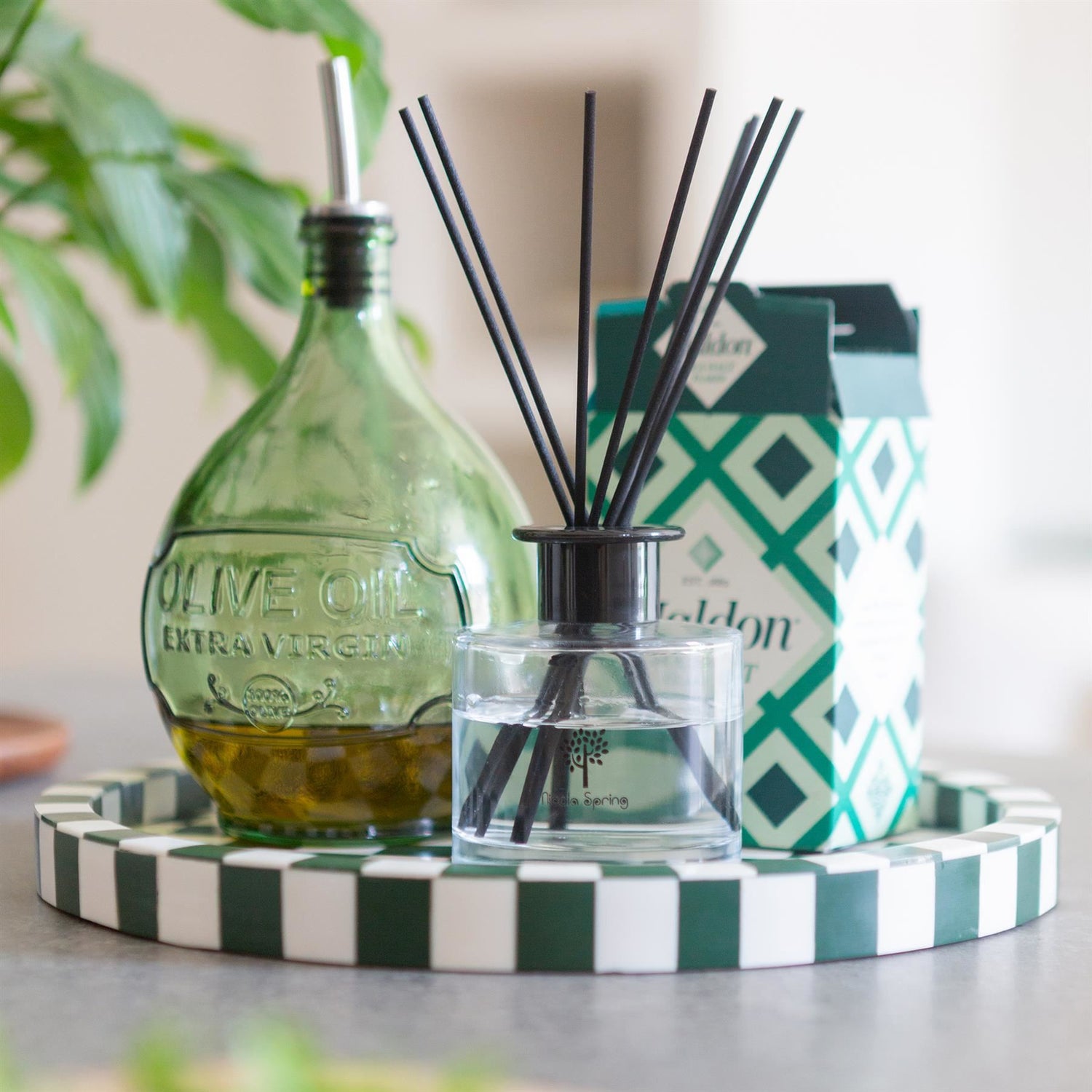Glass Reed Diffuser - 200ml - Tropical Sunrise