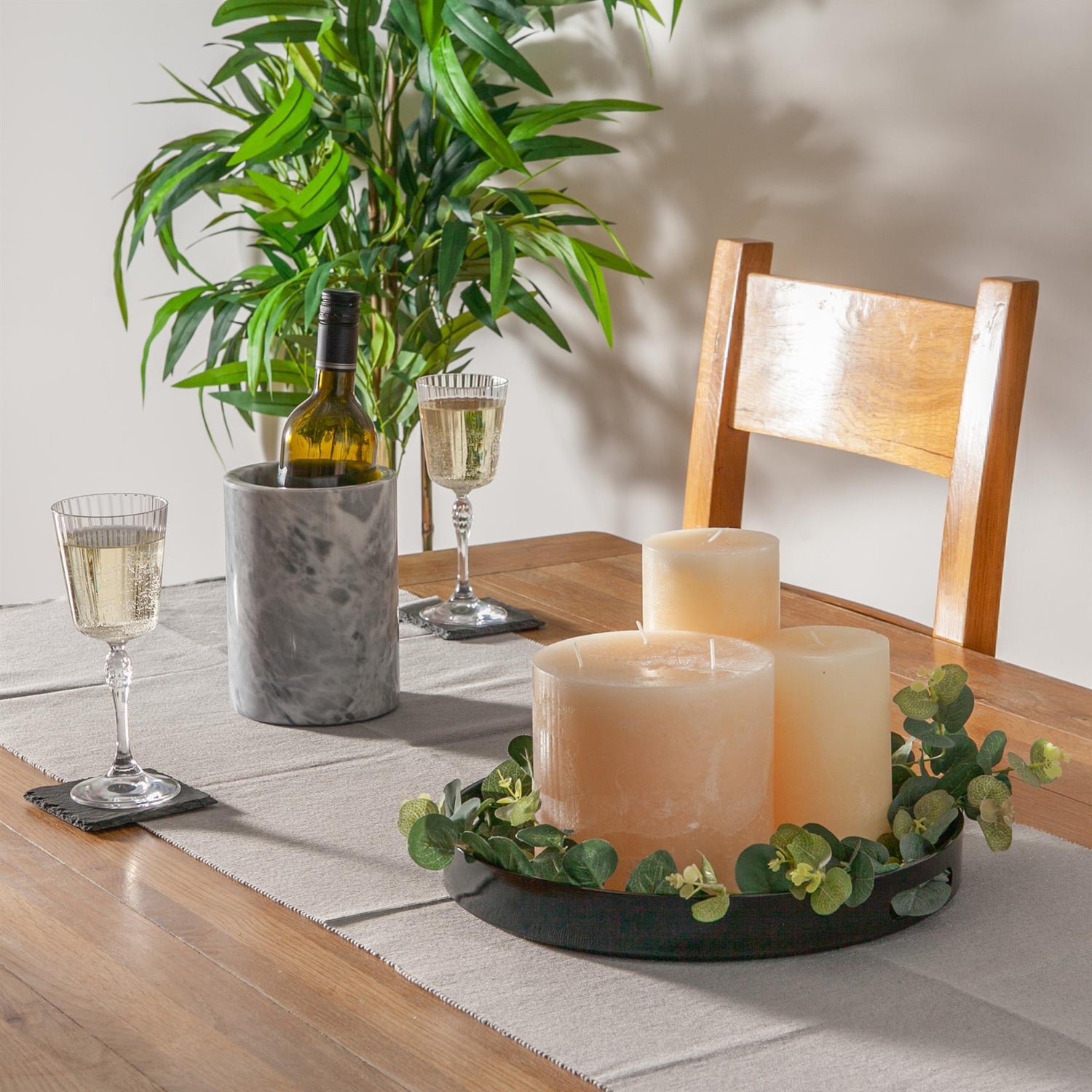 33cm Black Round Lacquer Tray