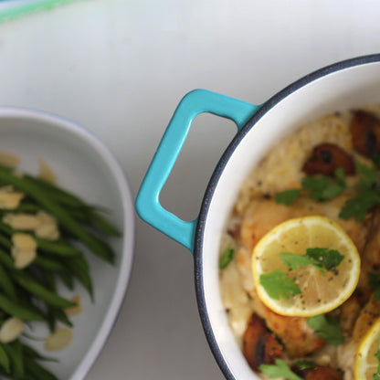 2.8L Teal Ombre Round Cast Iron Casserole Dish