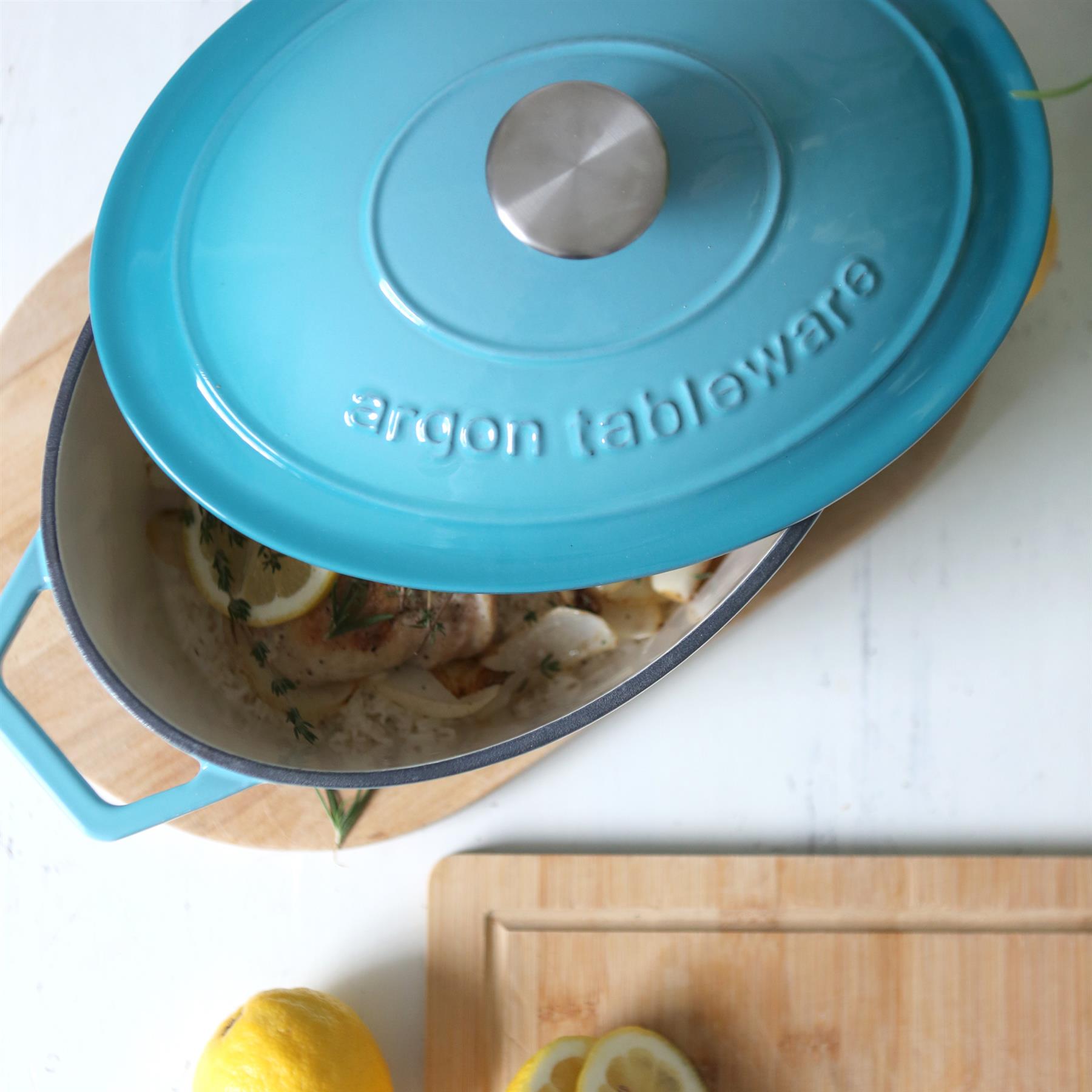 4.68L Teal Ombre Oval Cast Iron Casserole Dish