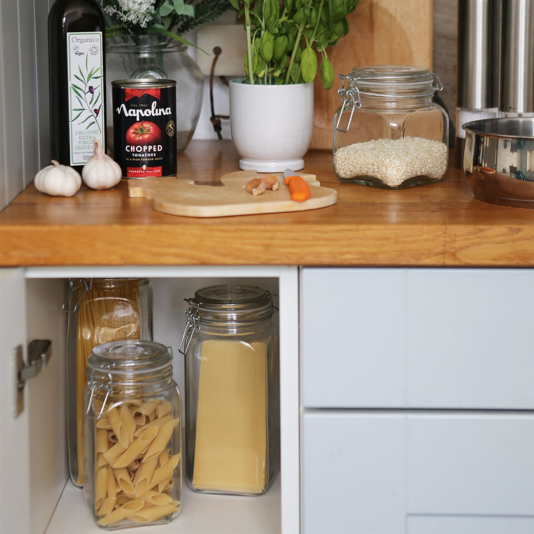 1.25L Airtight Square Glass Storage Jar with Clip-Top Lid