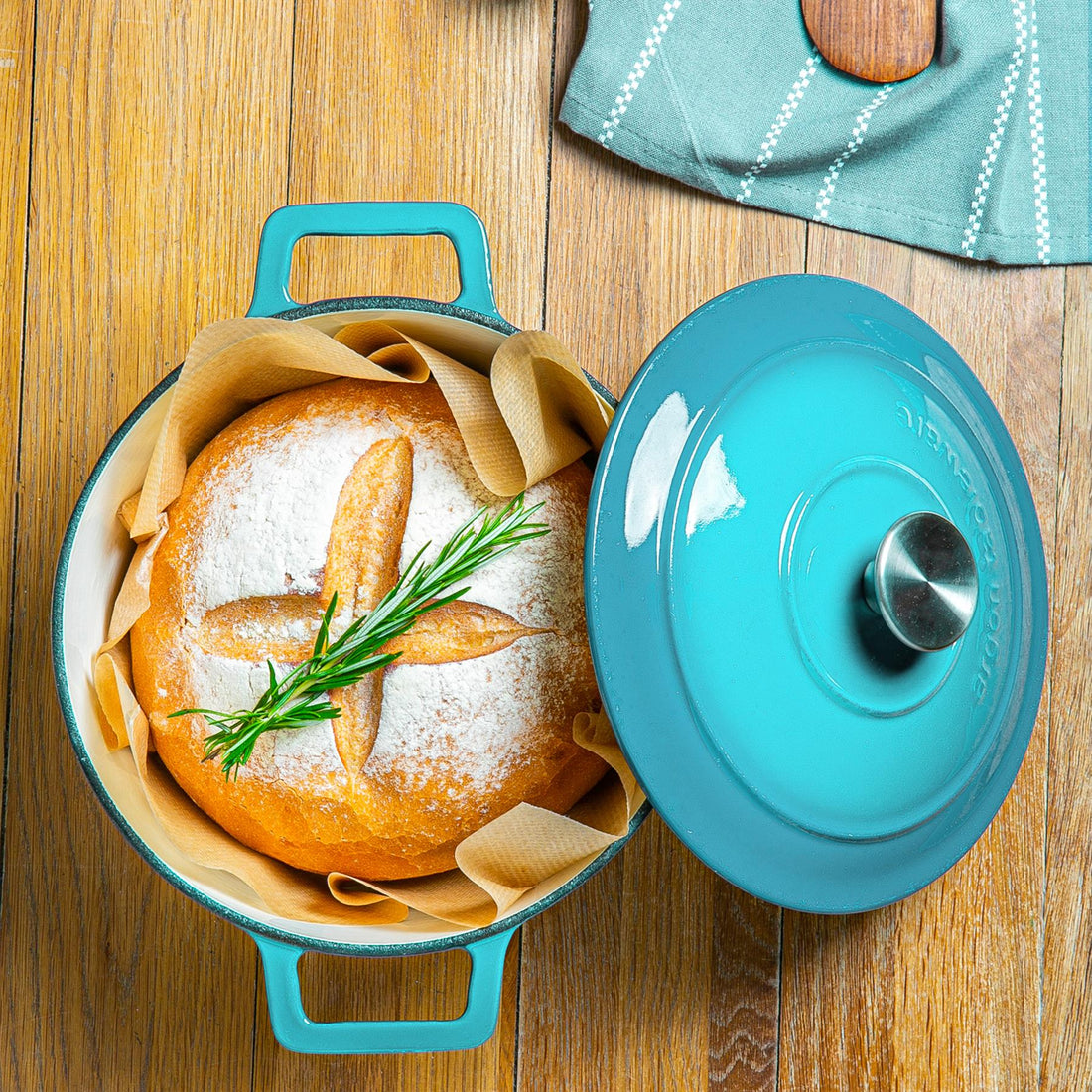 4.5L Teal Ombre Cast Iron Casserole Dish