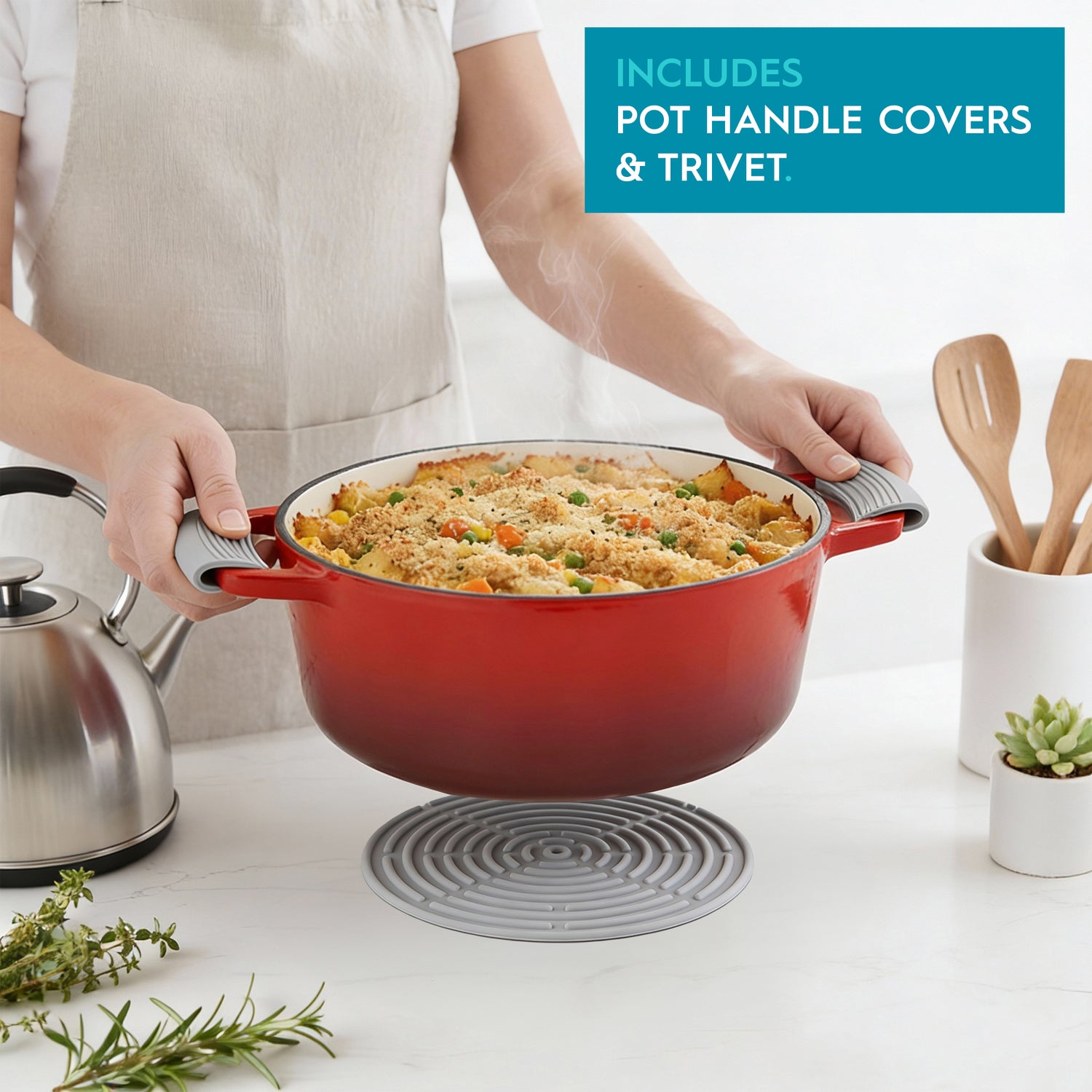 2.8L Red Ombre Round Cast Iron Casserole Dish