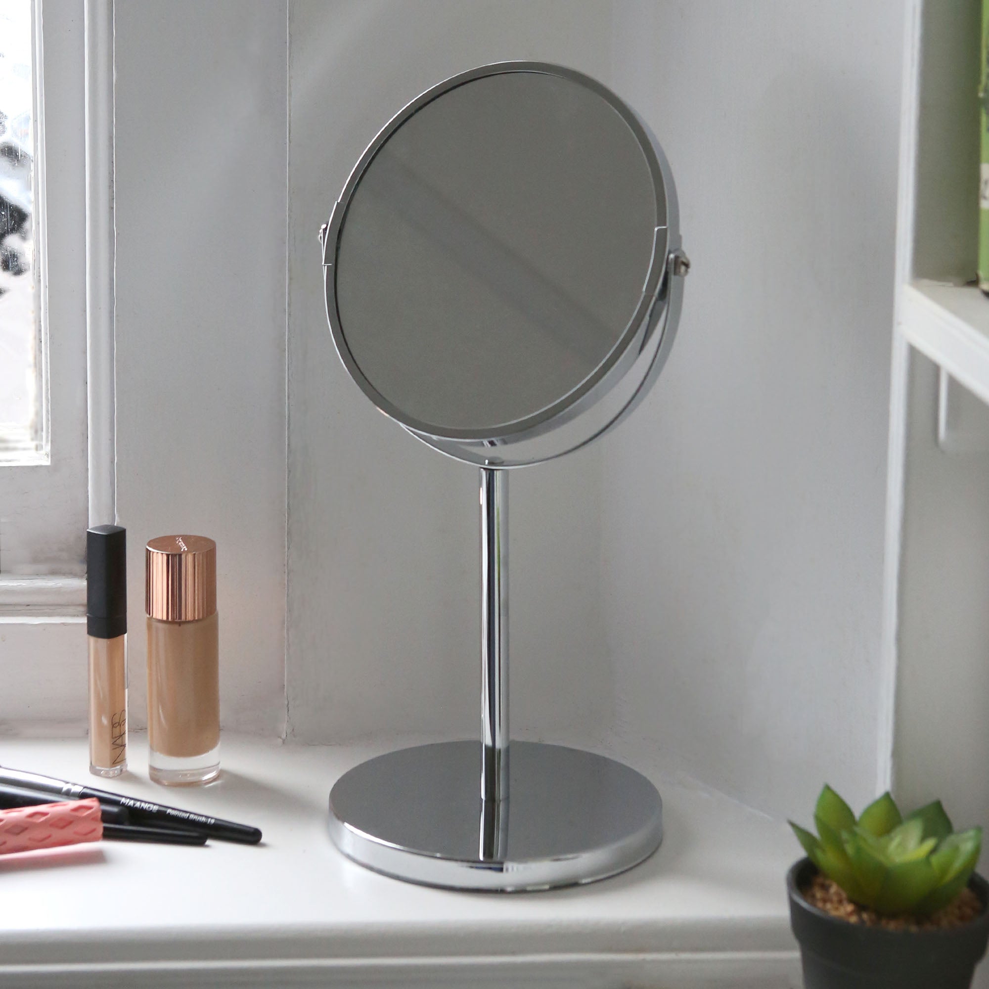 18.5cm x 34.5cm Chrome Pedestal Mirror