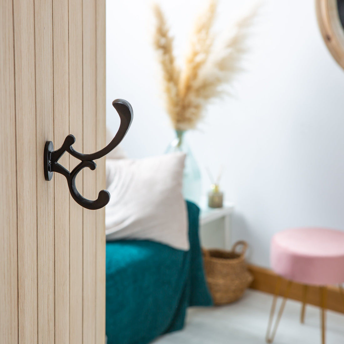 30mm x 130mm Black Ornamental Hat &amp; Coat Hook