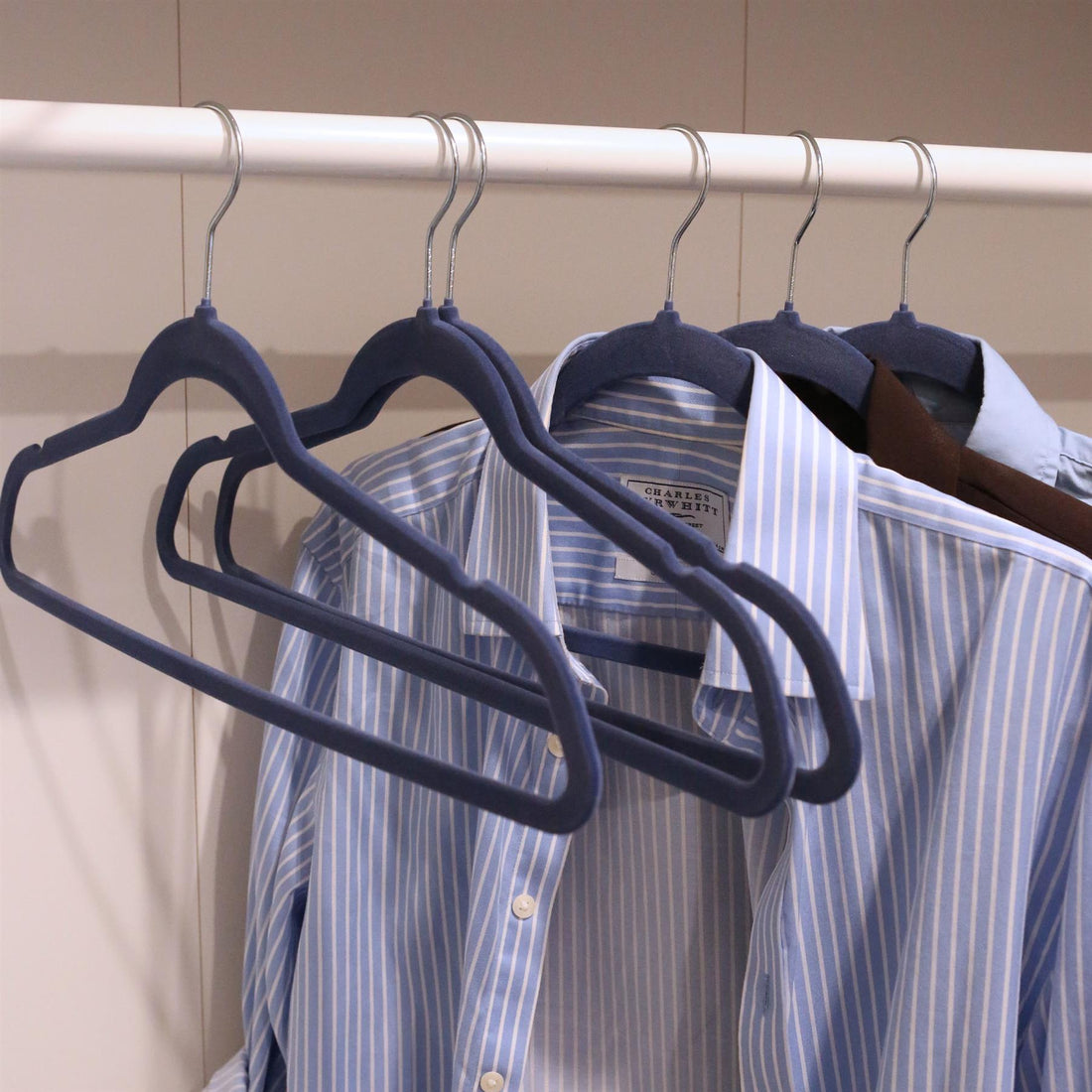 Non-Slip Blue Velvet Hangers - 45cm - Pack of 25