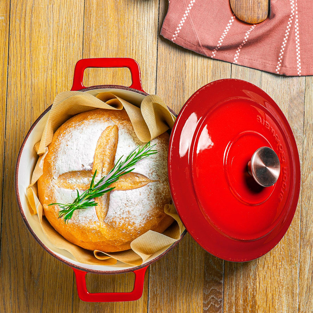 4.5L Red Ombre Cast Iron Casserole Dish