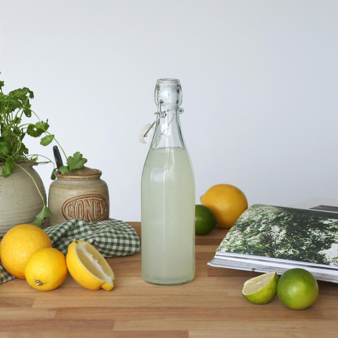 520ml Glass Bottle with Swing Top