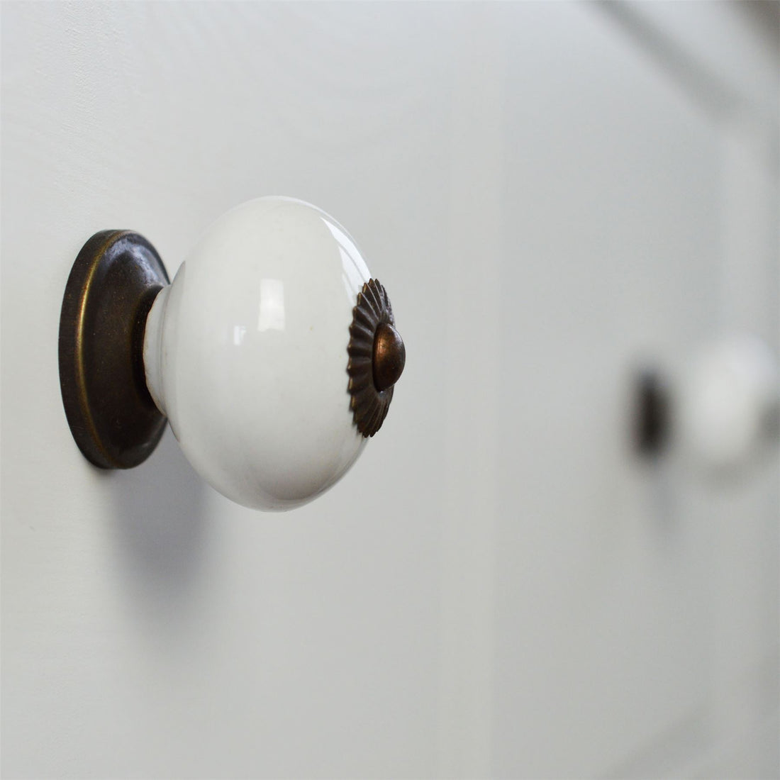 White 45mm Round Ceramic Cabinet Knob
