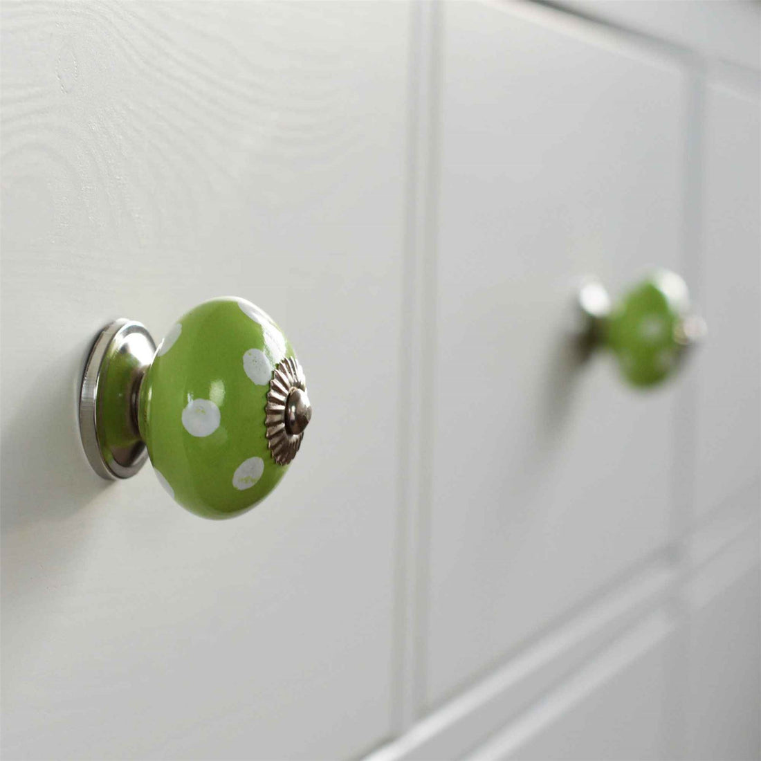 White Dot on Green 45mm Round Spot Ceramic Cabinet Knob