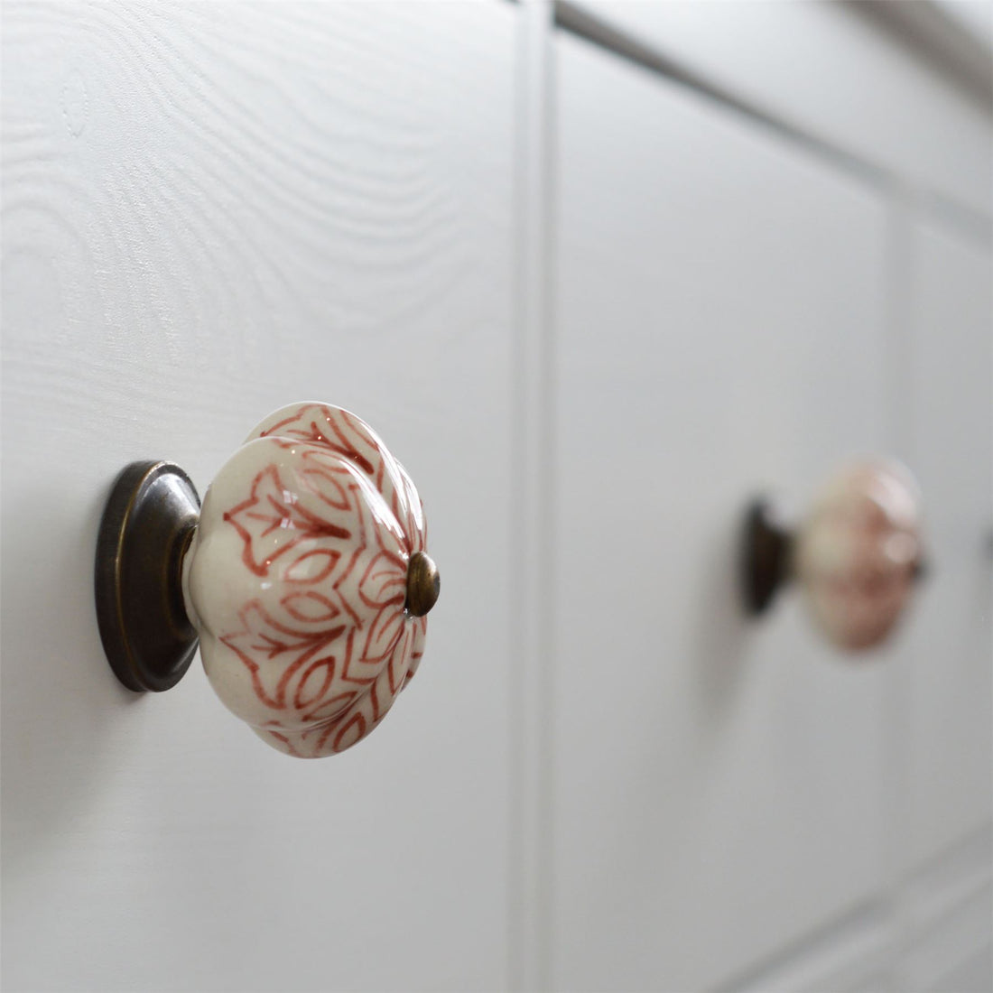 Burgundy 45mm Vintage Floral Ceramic Cabinet Knob