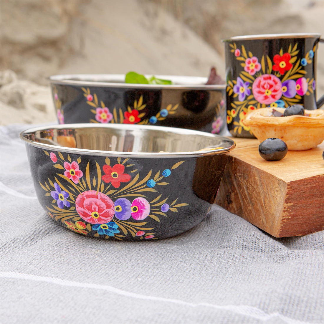 Pansy 14.5cm Hand-Painted Stainless Steel Snack Bowl - Carbon