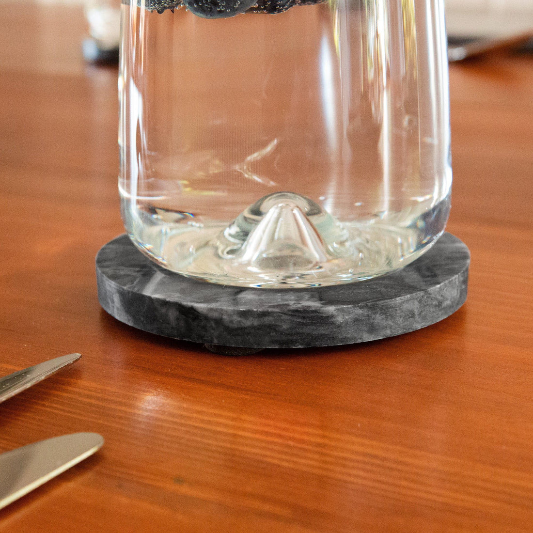 Black Round Marble Coasters - Pack of 6